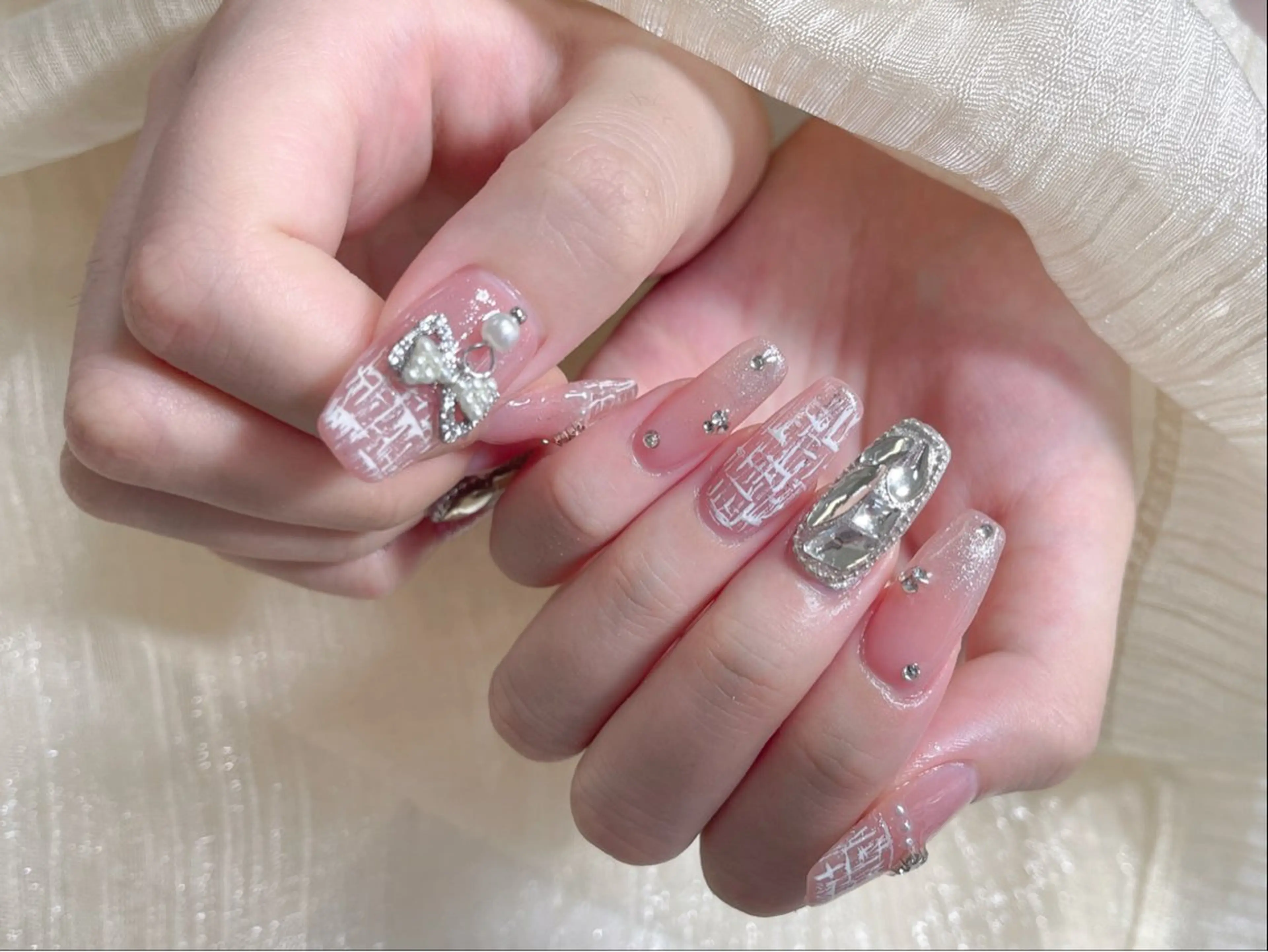 ネイル ハンドネイル 🎀ネイルサロン エクラYUI🎀のネイルデザイン