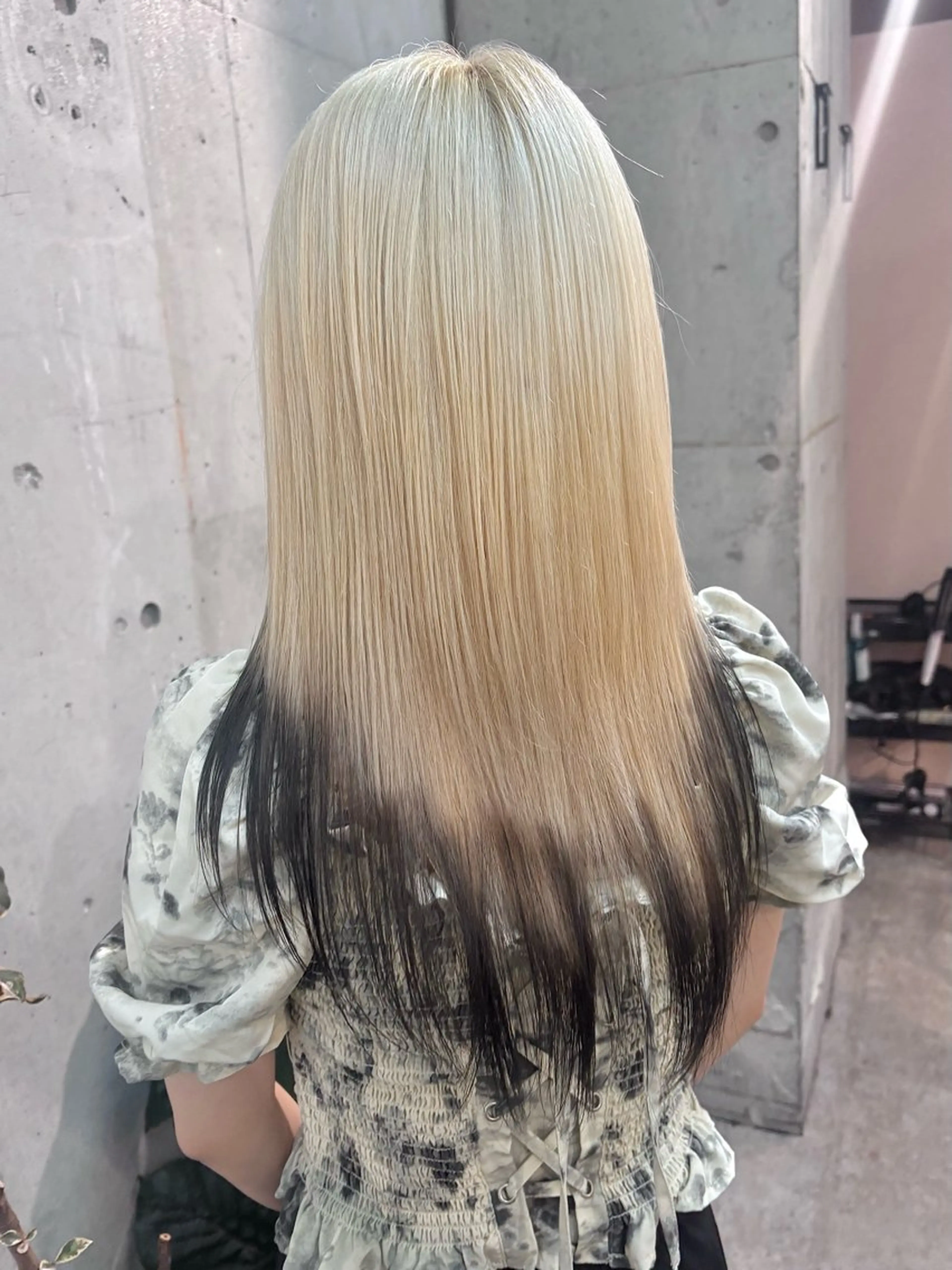 ロング カラー 黒髪 ブロンド グラデーションカラー ヘアカラー lani hair salon所属・SHOTO ハイトー ン/デザインカラーのヘアスタイル