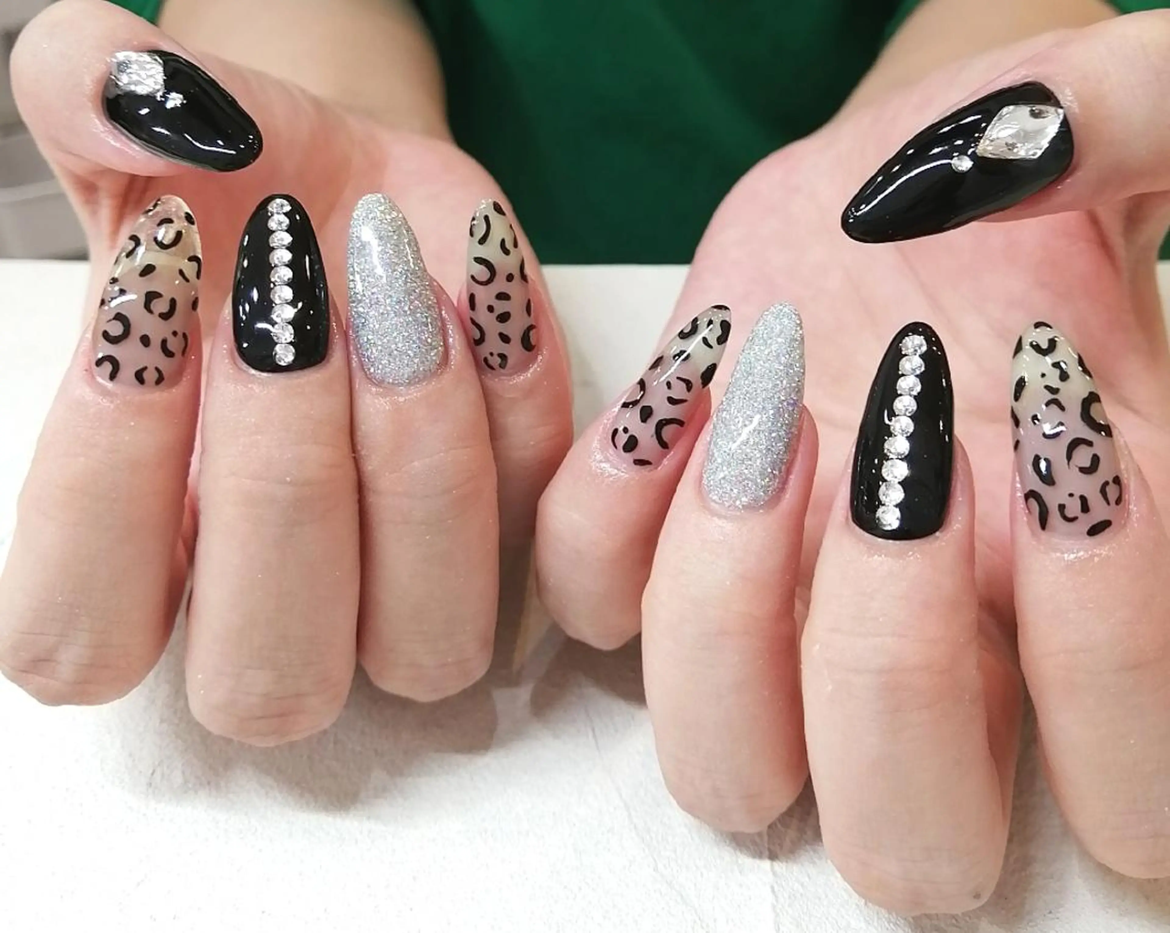 ネイル 持ち込み I.プライベートネイルサロン所属・I.プライベート ネイルサロンの眉毛・アイブロウイメージ