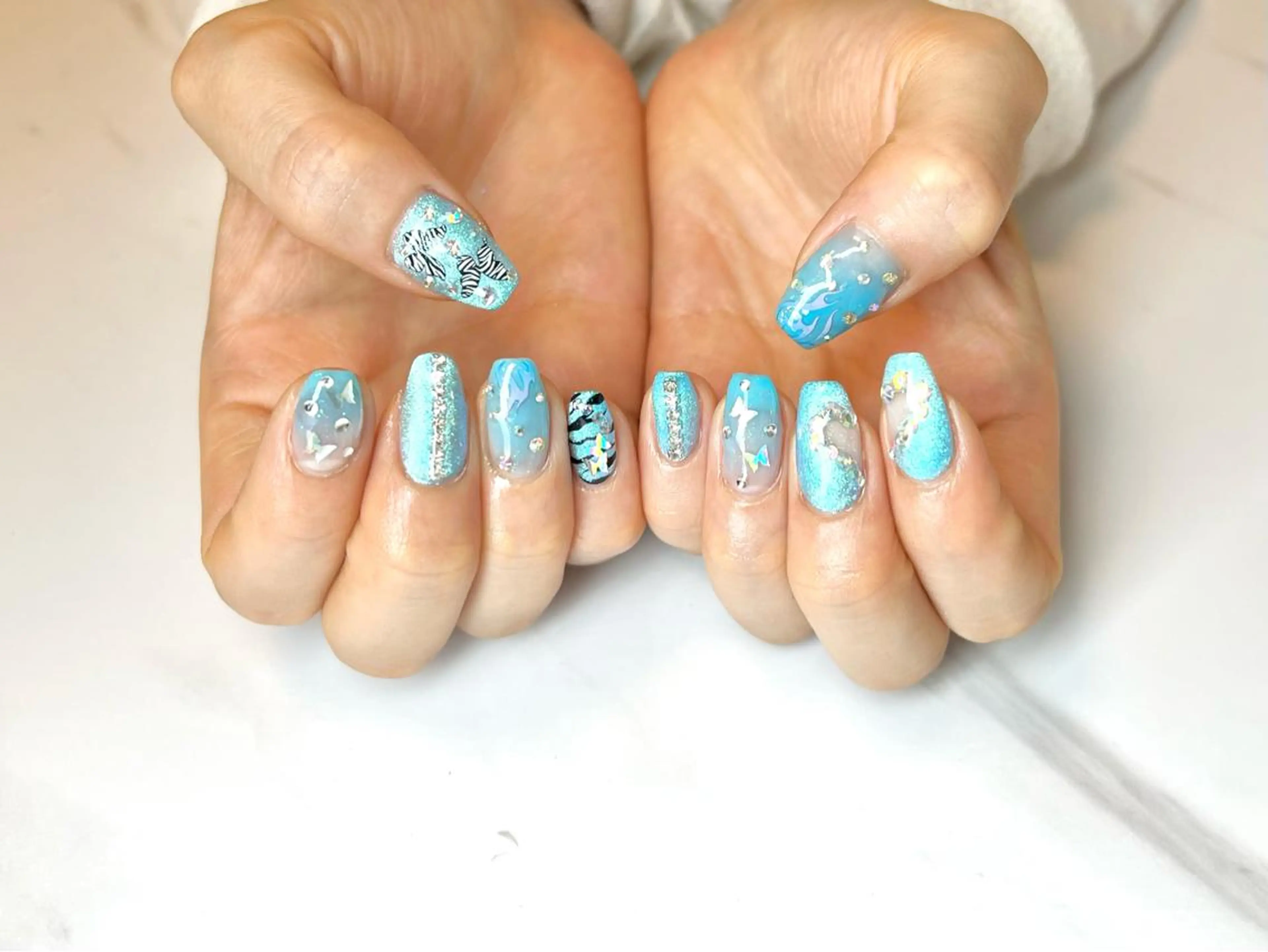 ロング ネイル ネイリスト シンのネイルデザイン