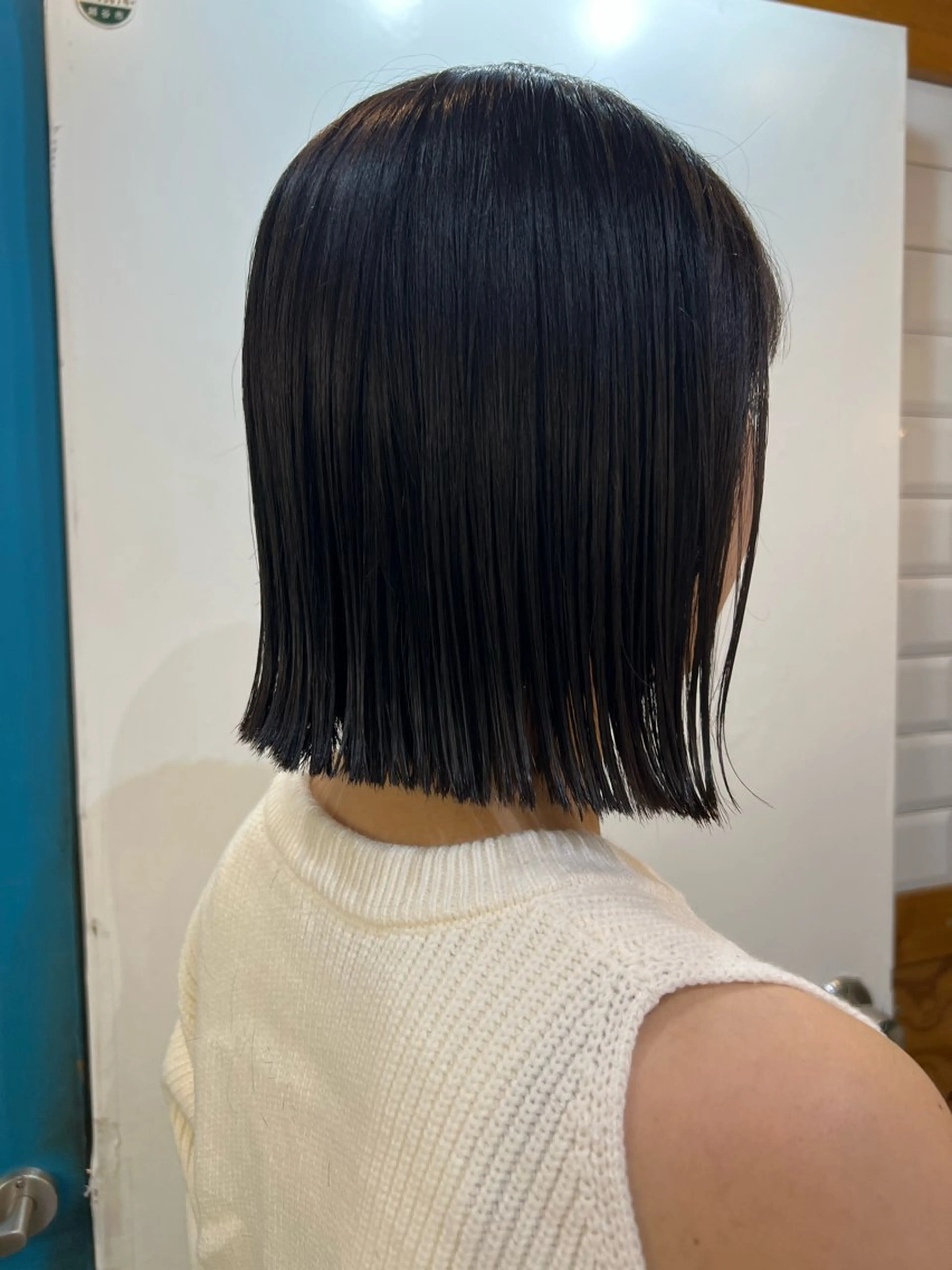 ミディアム カラー ボブ カット トリートメント KANA/ボブ/ インナーカラー/艶髪のヘアスタイル