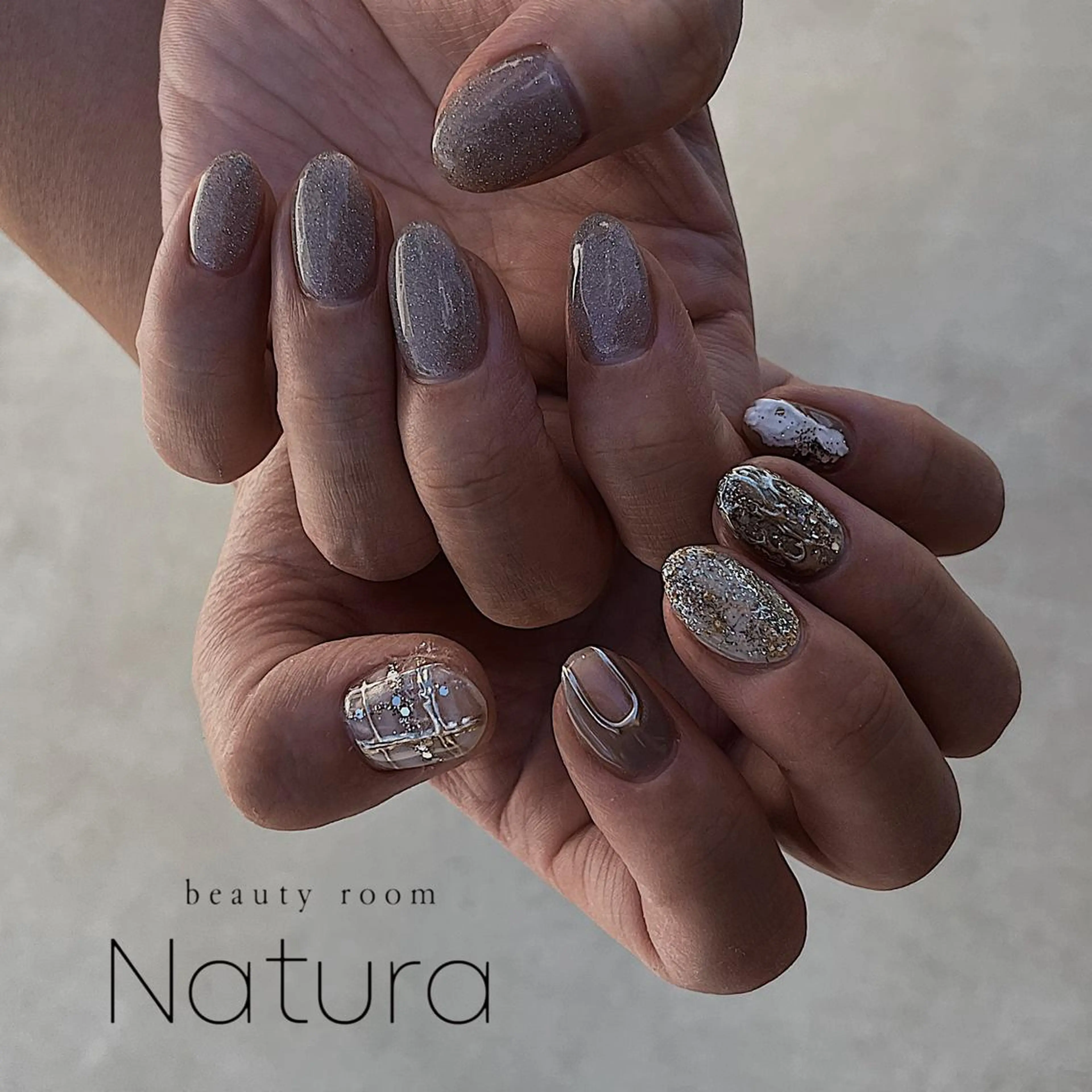 ネイル マツエク・マツパ アイブロウ ハンドネイル beautyroom Naturaのネイルデザイン