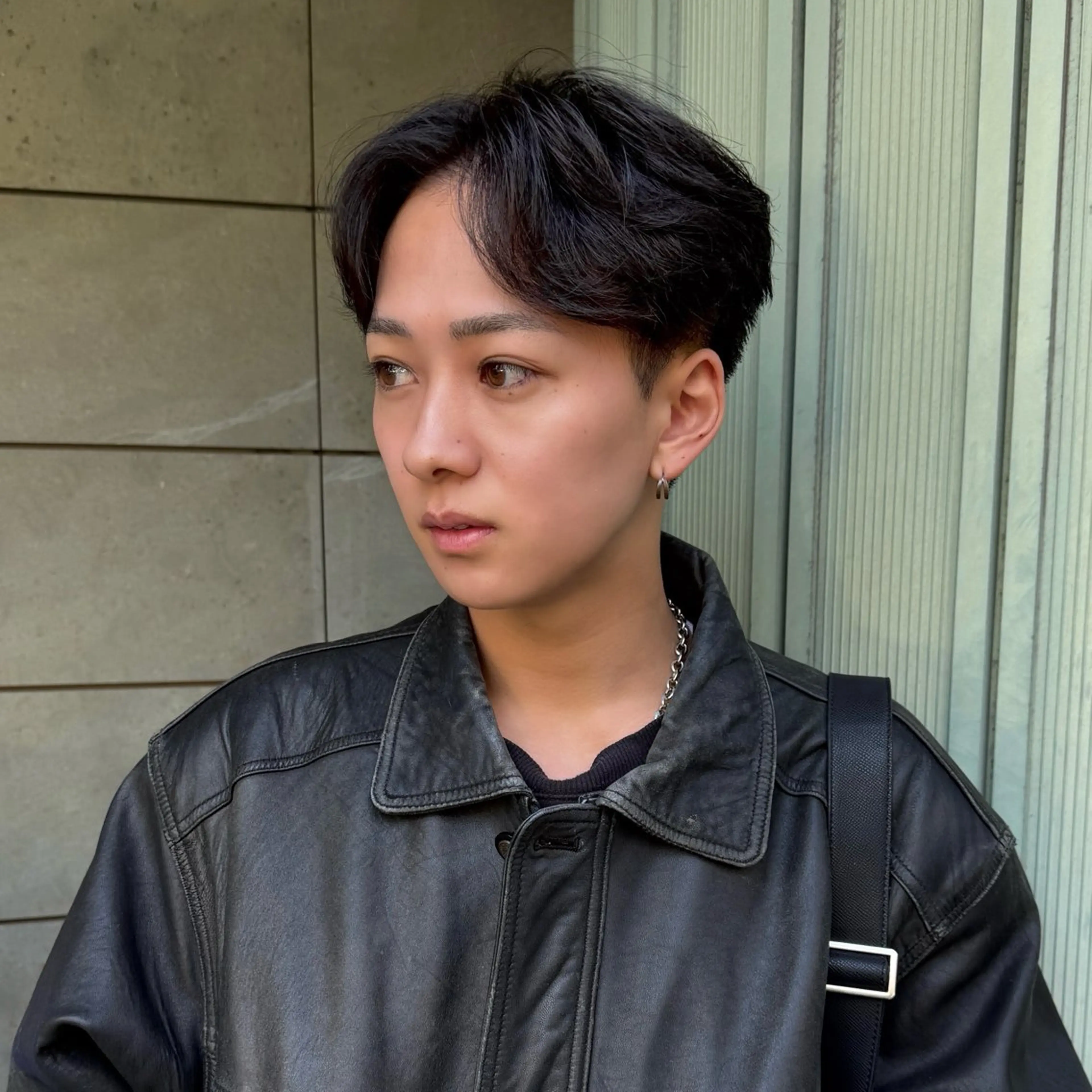 メンズ カット パーマ トリートメント FILMS Chiba所属・Hiroki/韓国 センターパートのヘアスタイル