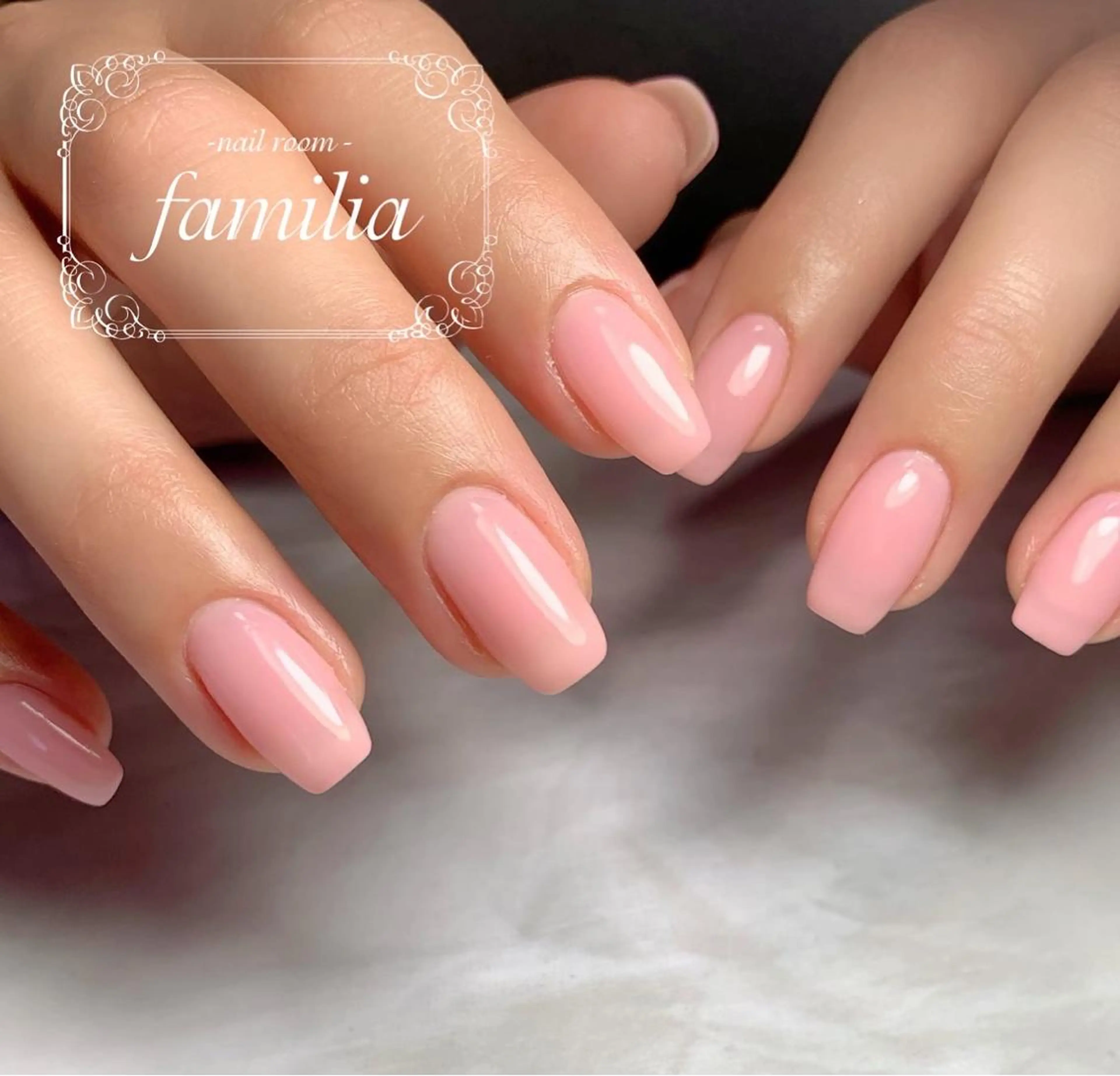 ネイル ハンドネイル -nailroom- familiaのネイルデザイン