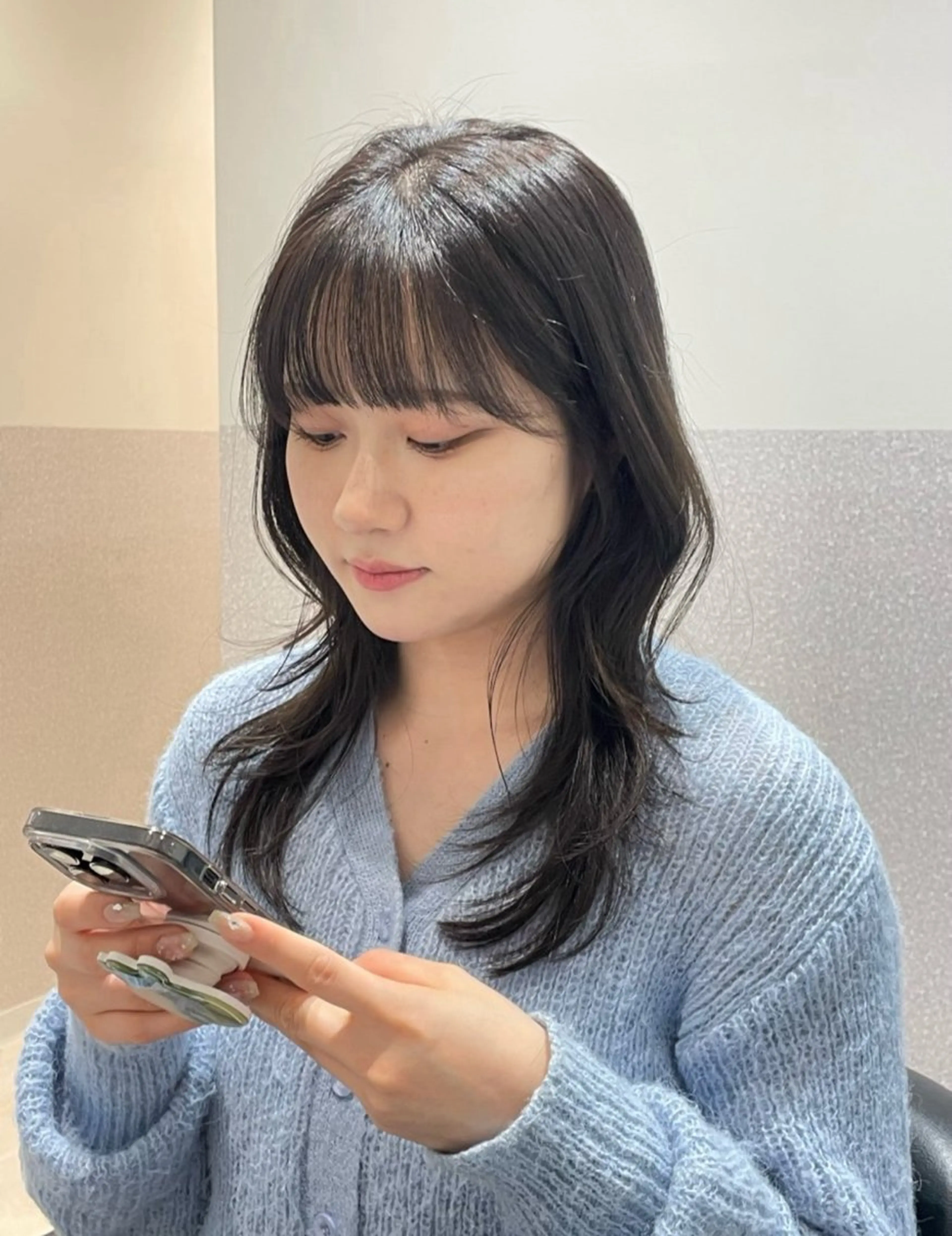 セミロング ハッシュカット ハイレイヤー 韓国風ヘア レイヤーカット カット ヘアカラー トリートメント ❤︎︎韓国ヘア❤︎︎ 𝑺𝒉𝒊𝒉𝒐のヘアスタイル