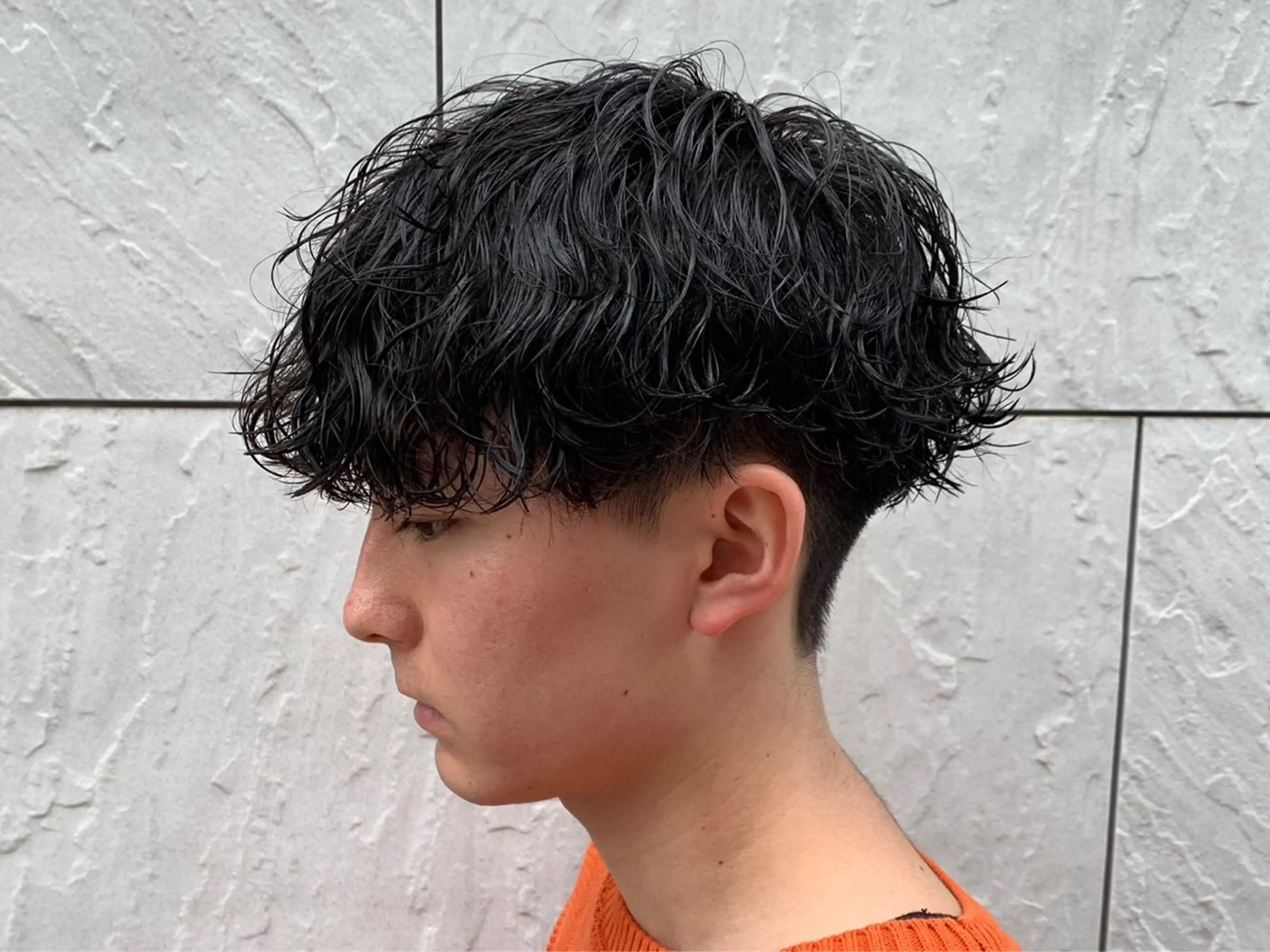 ショート パーマ メンズ カット パーマ ヘアセット 町田/波巻き/ シャドウ/メンズのヘアスタイル