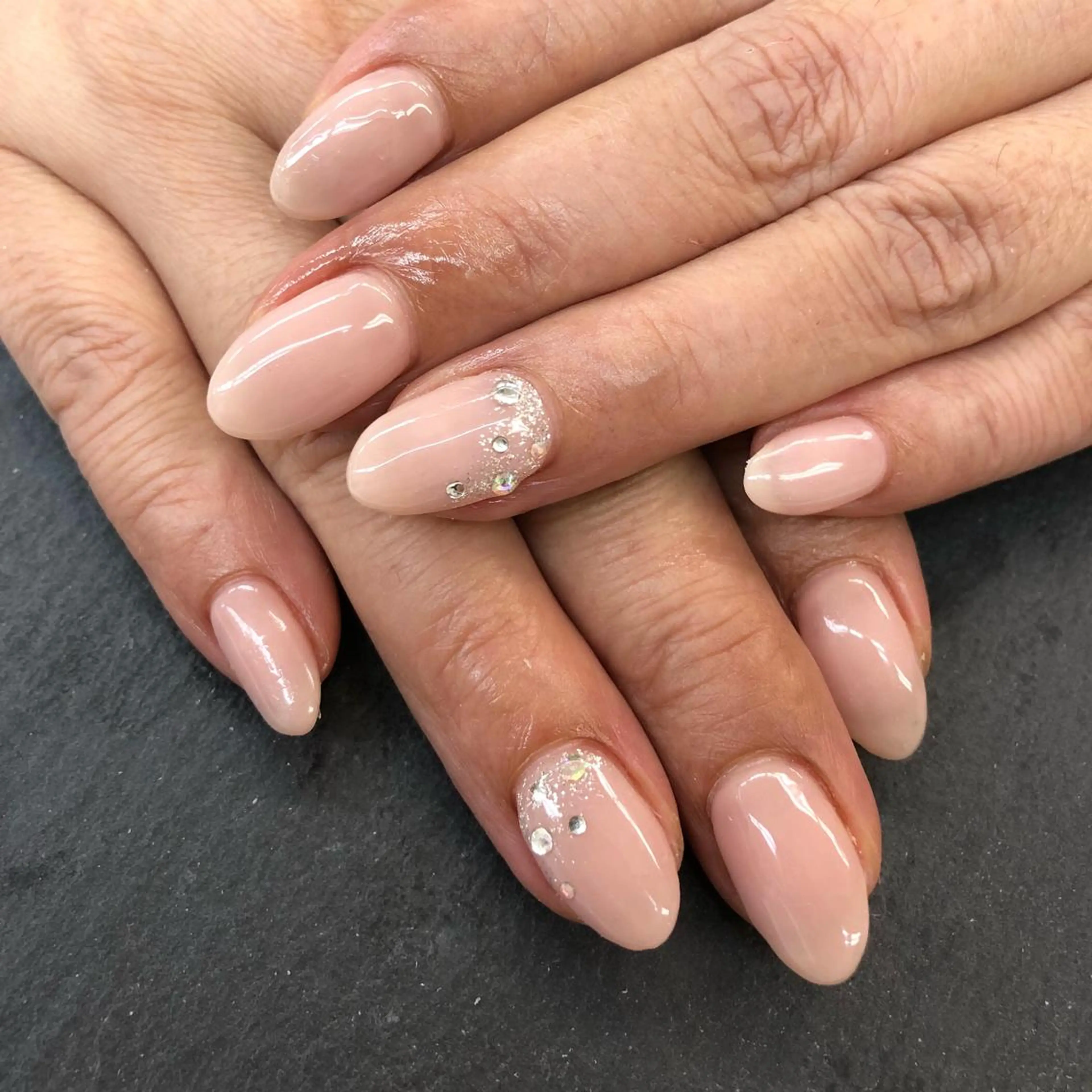 ネイル ハンドネイル esNail&eye イーズネイル＆アイのネイルデザイン