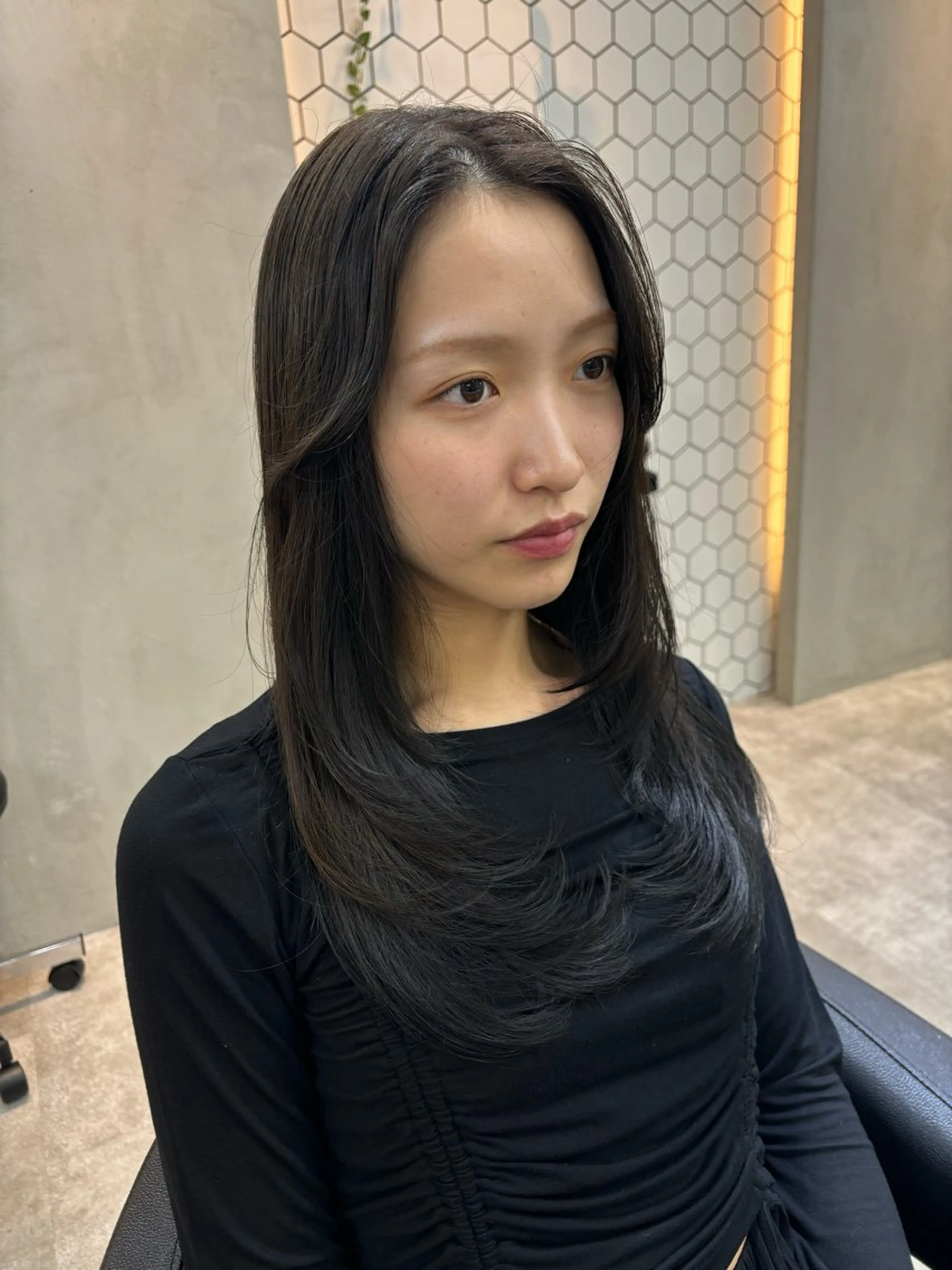 ロング カット ヘアカラー トリートメント Ｖｉｏｔ  銀座 樋口 桃佳のヘアスタイル