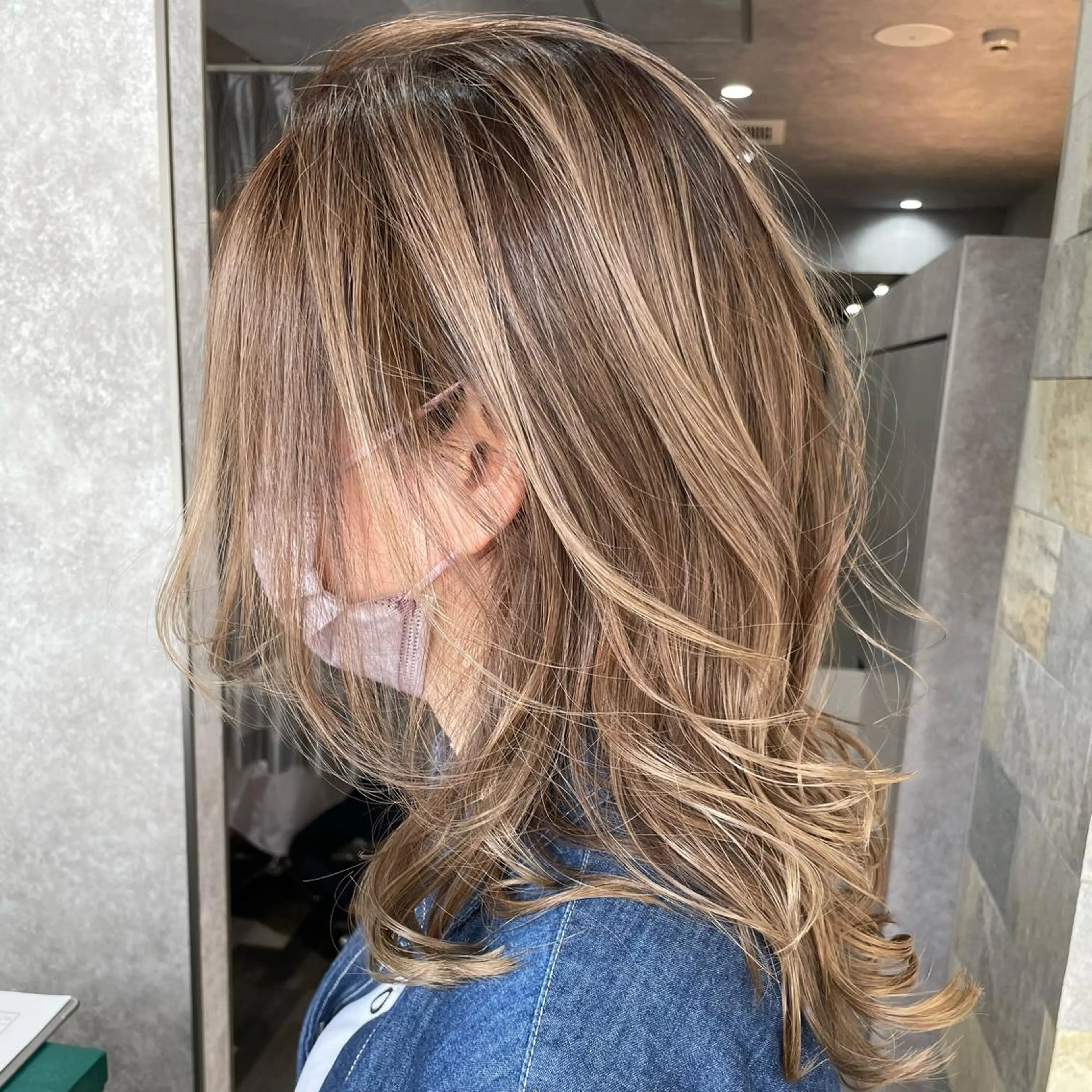 セミロング カラー Labimani   ラビマーニ所属・西林麗雄7月枠 まだあります！のヘアスタイル