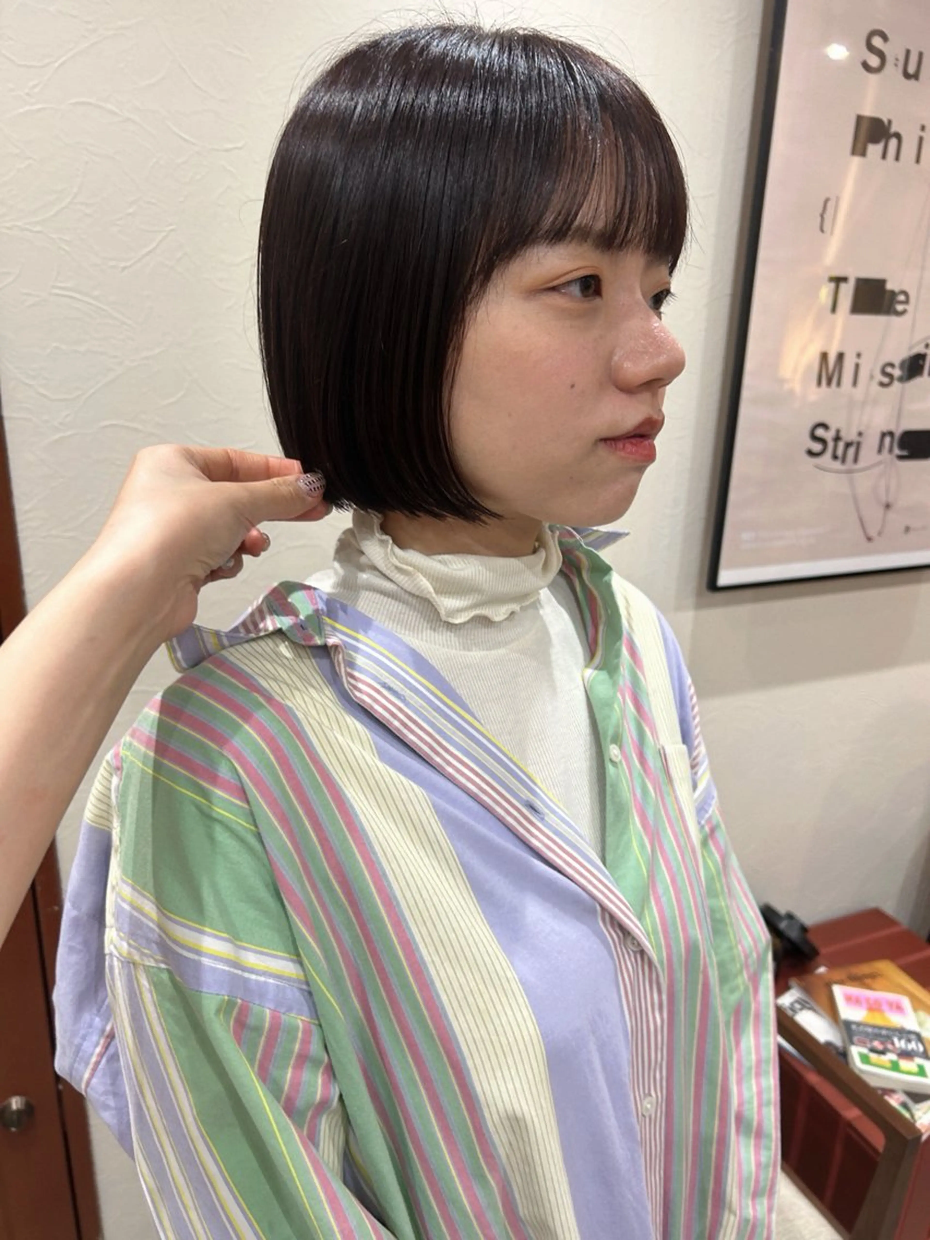 ショート rena ✶伏見/顔周りカットのヘアスタイル