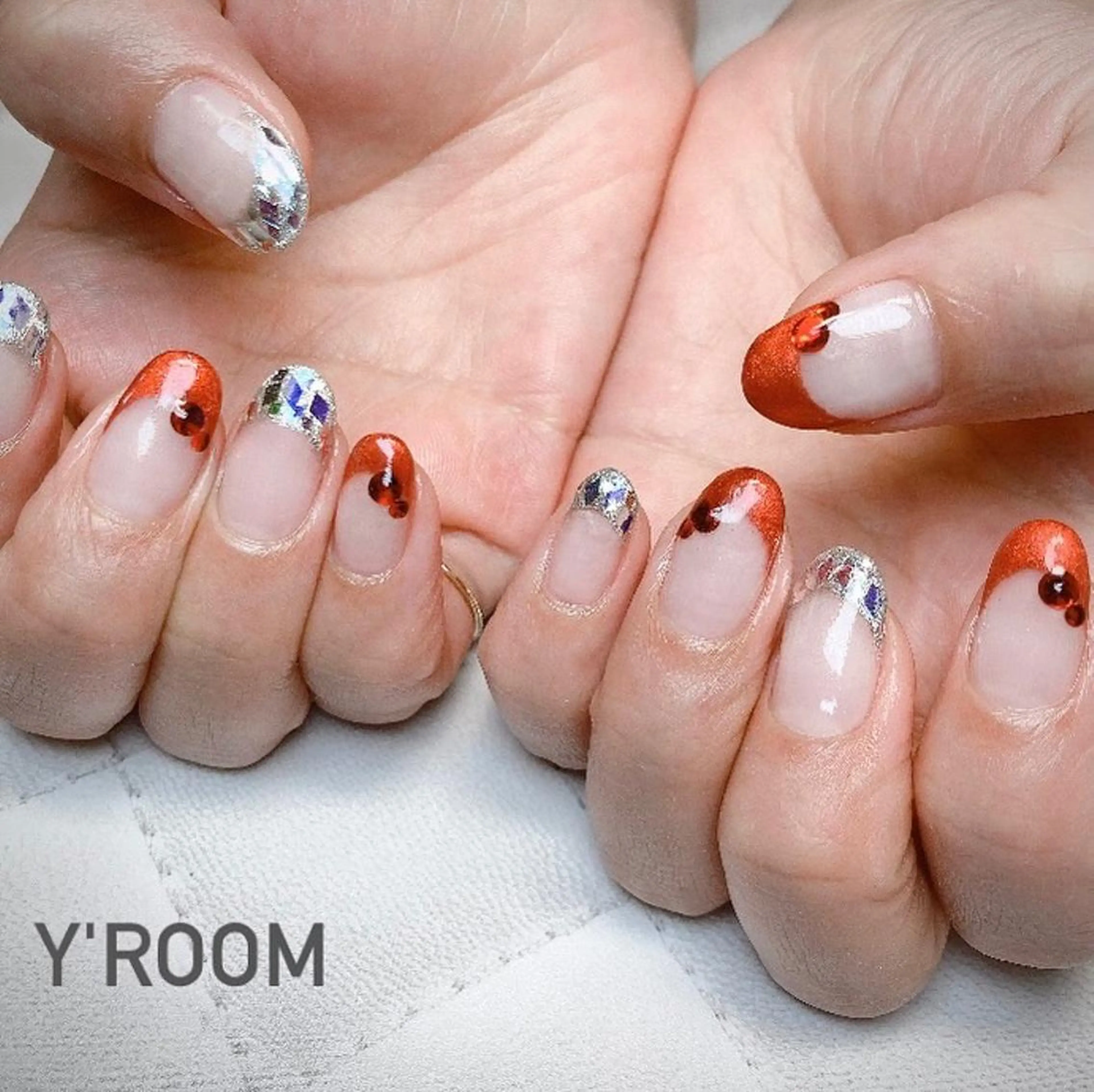 ネイル オーロラネイル フラッシュネイル フットネイル フレンチネイル ジェルネイル YUKA （ネイリスト）のネイルデザイン