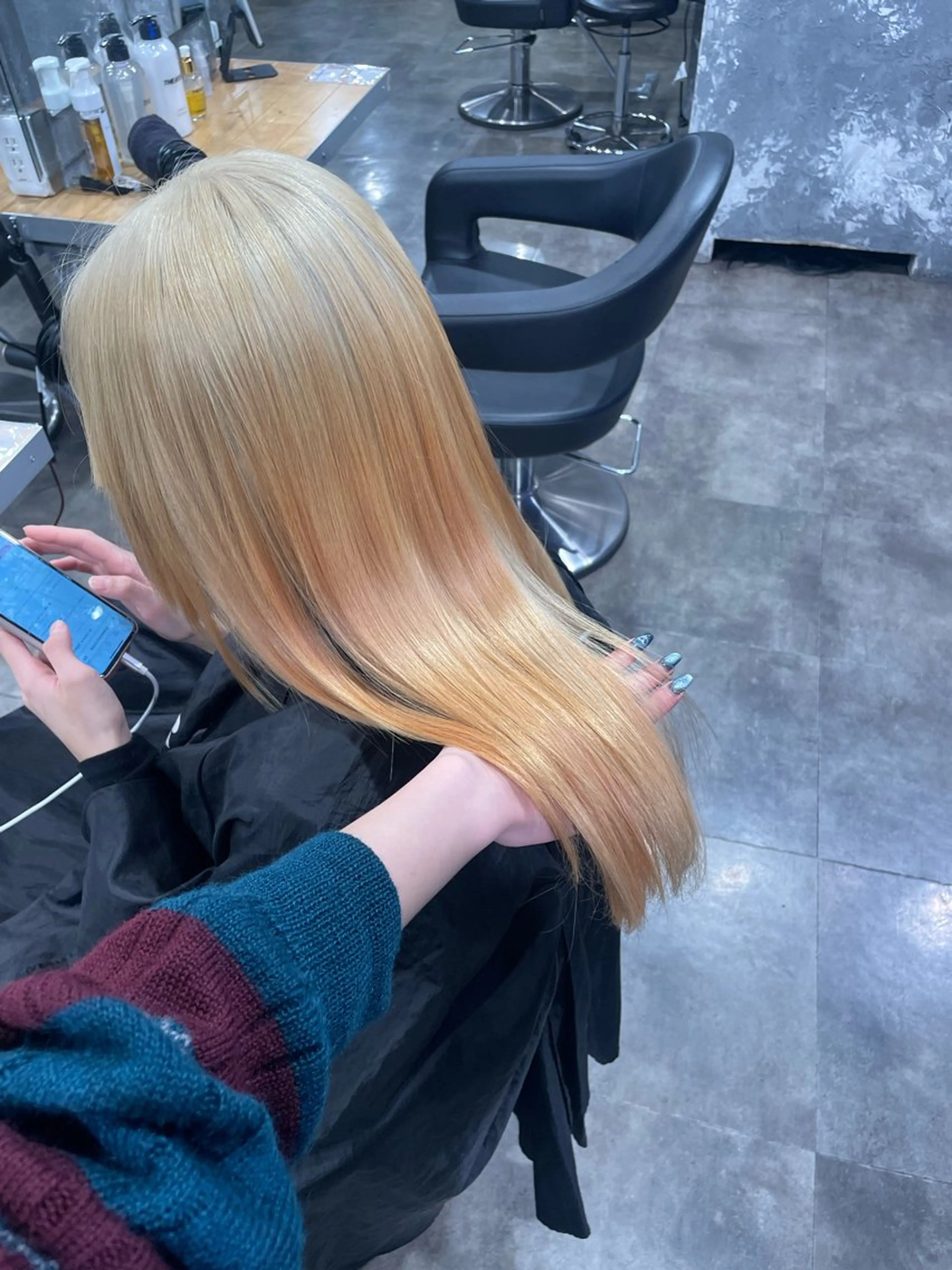 セミロング ハイトーンブロンド 横浜💞ミオのヘアスタイル