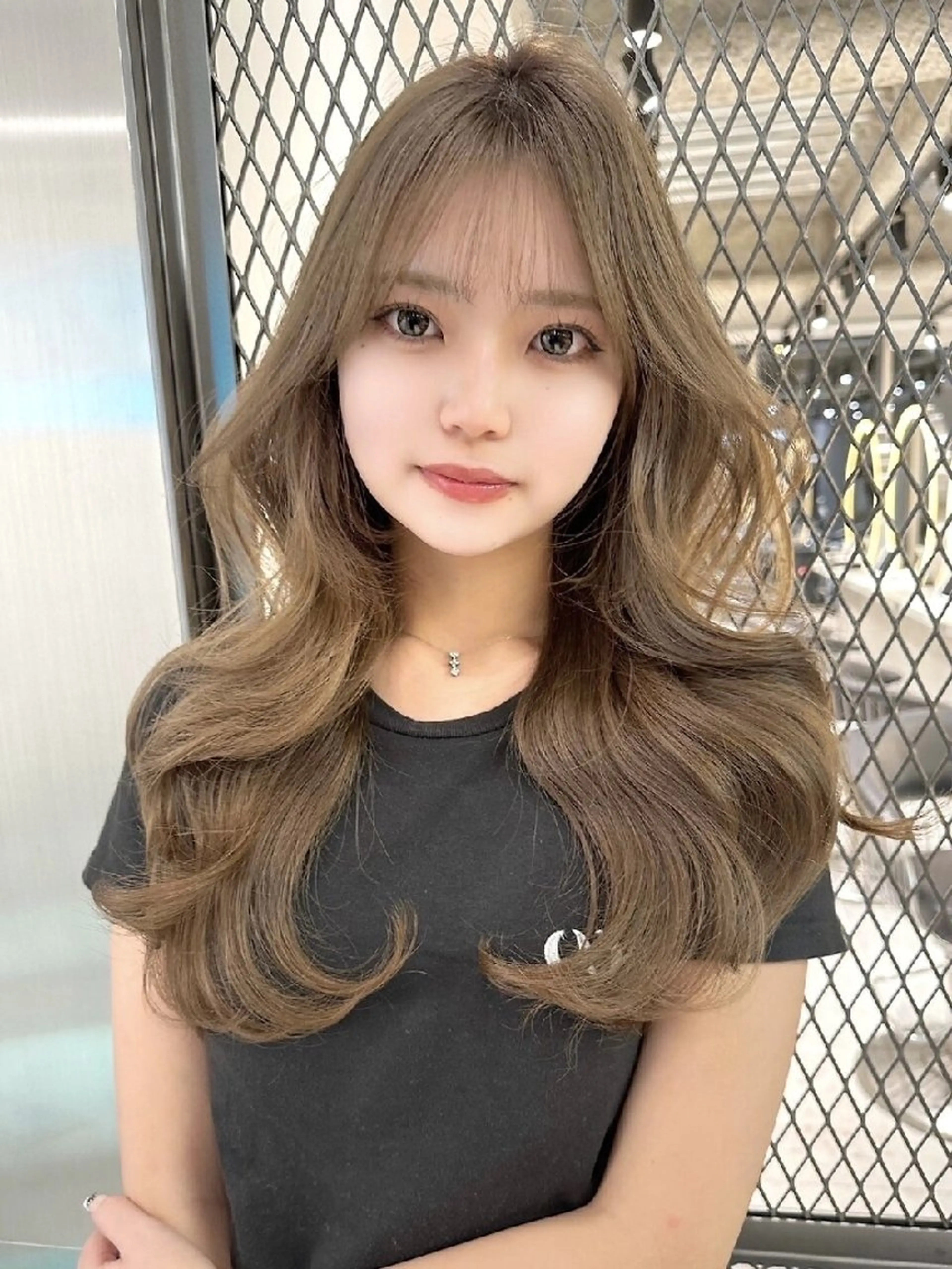 カラー ロング カット ヘアカラー トリートメント Lond Roleのヘアスタイル