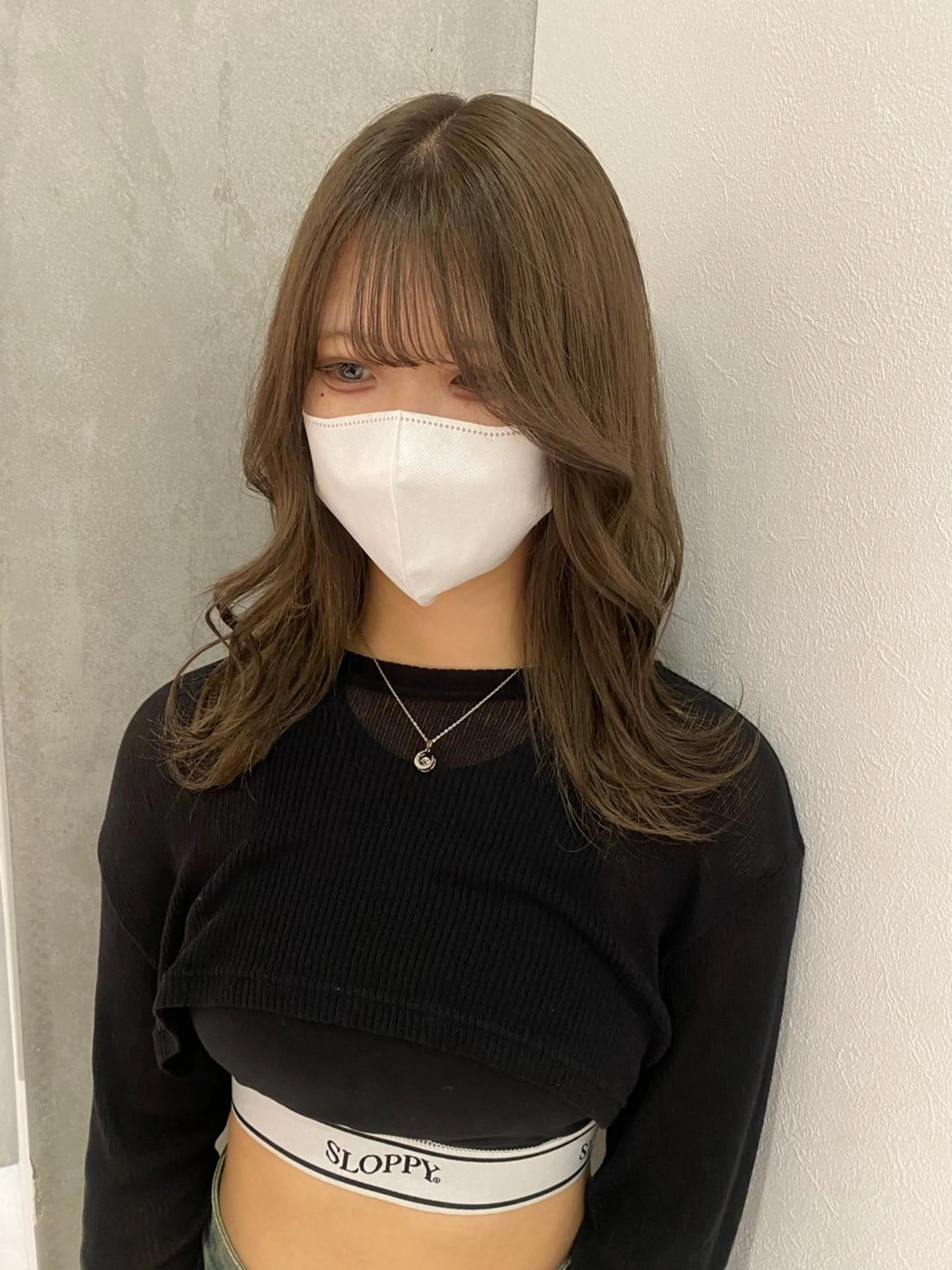 セミロング ヘアカラー YOKE所属・いとう ほのかのヘアスタイル