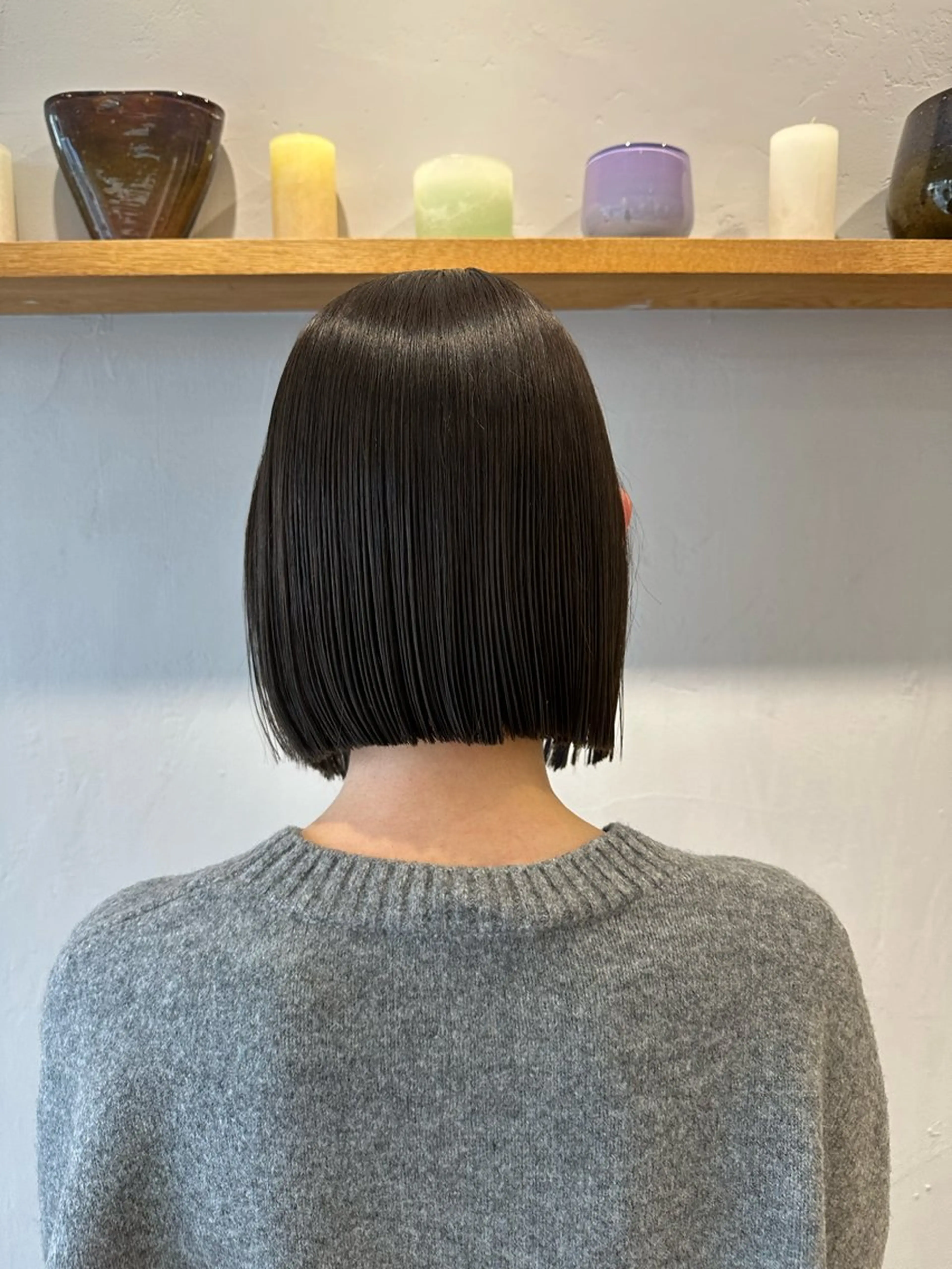 ショート カラー ブリーチ ハイトーンカラー ブリーチなしカラー オリーブカラー ボブ カット ヘアカラー トリートメント REINA☁️透明感 カラー/ぷつっと♡のヘアスタイル