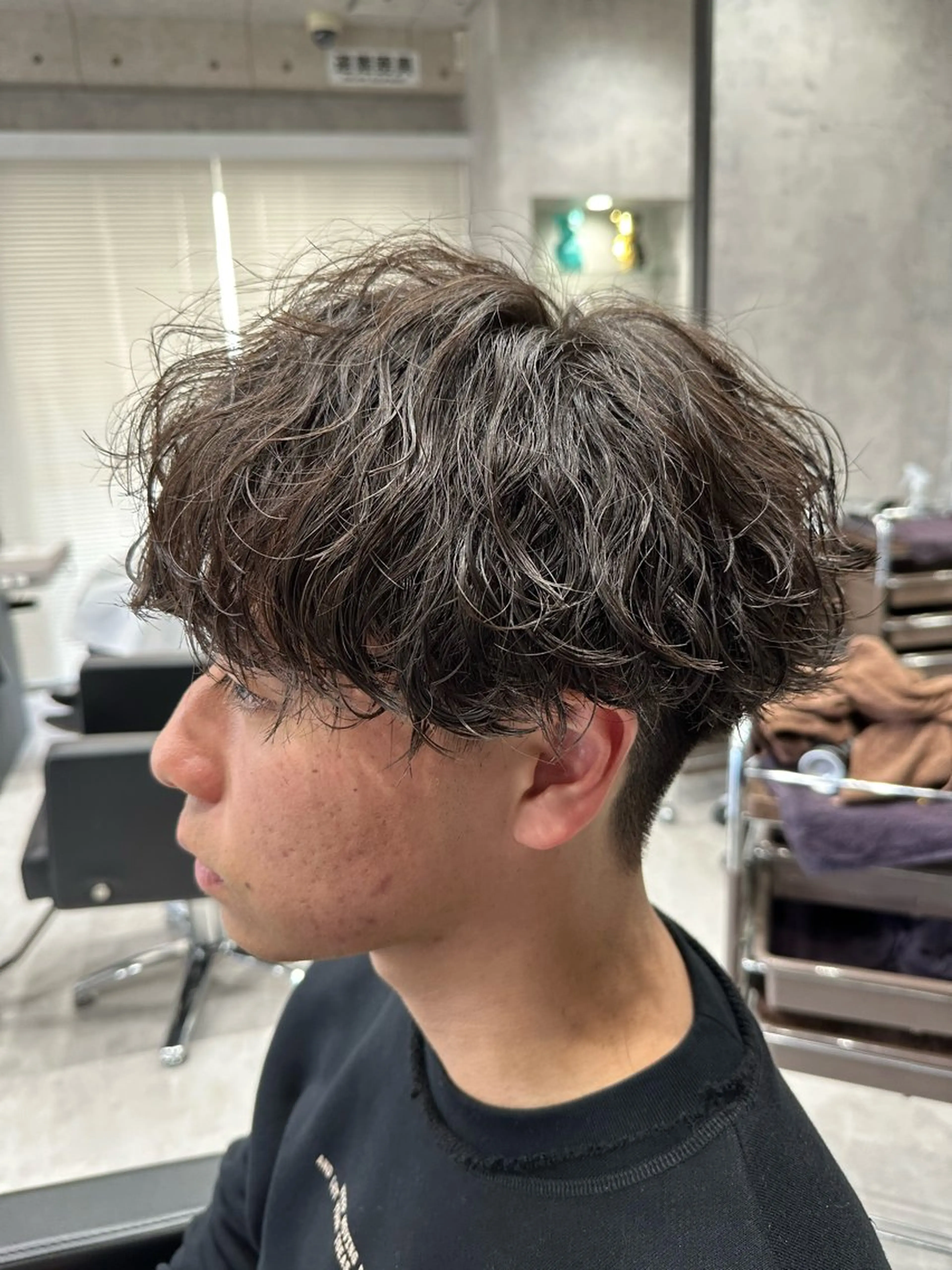 ショート パーマ メンズ メンズパーマ 波巻きパーマ カット パーマ 「パーマ指名No1 🥇」小日向悠のヘアスタイル