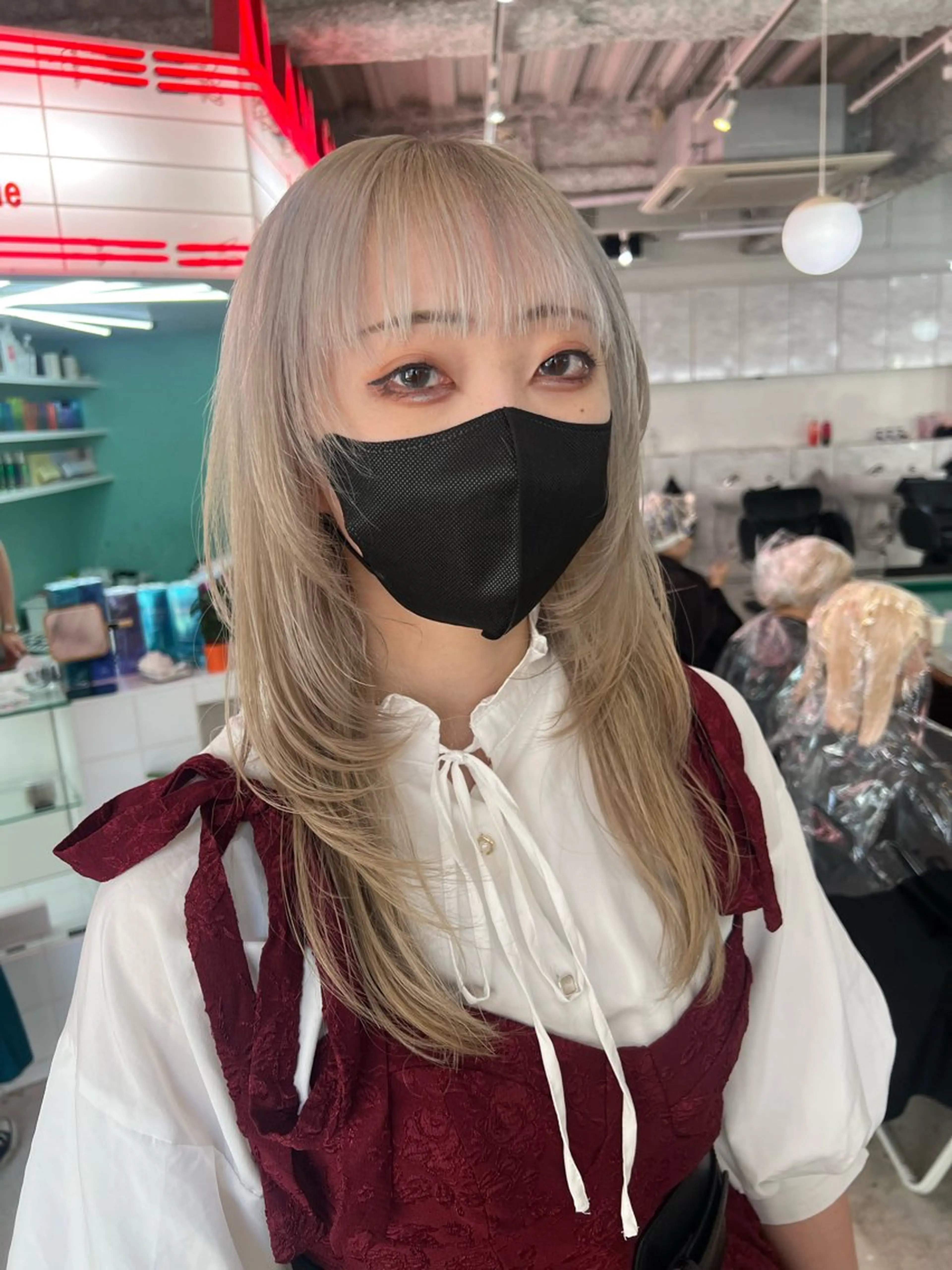 ミディアム カット ヘアカラー 💥ウルフカット デザインあんな💥のヘアスタイル