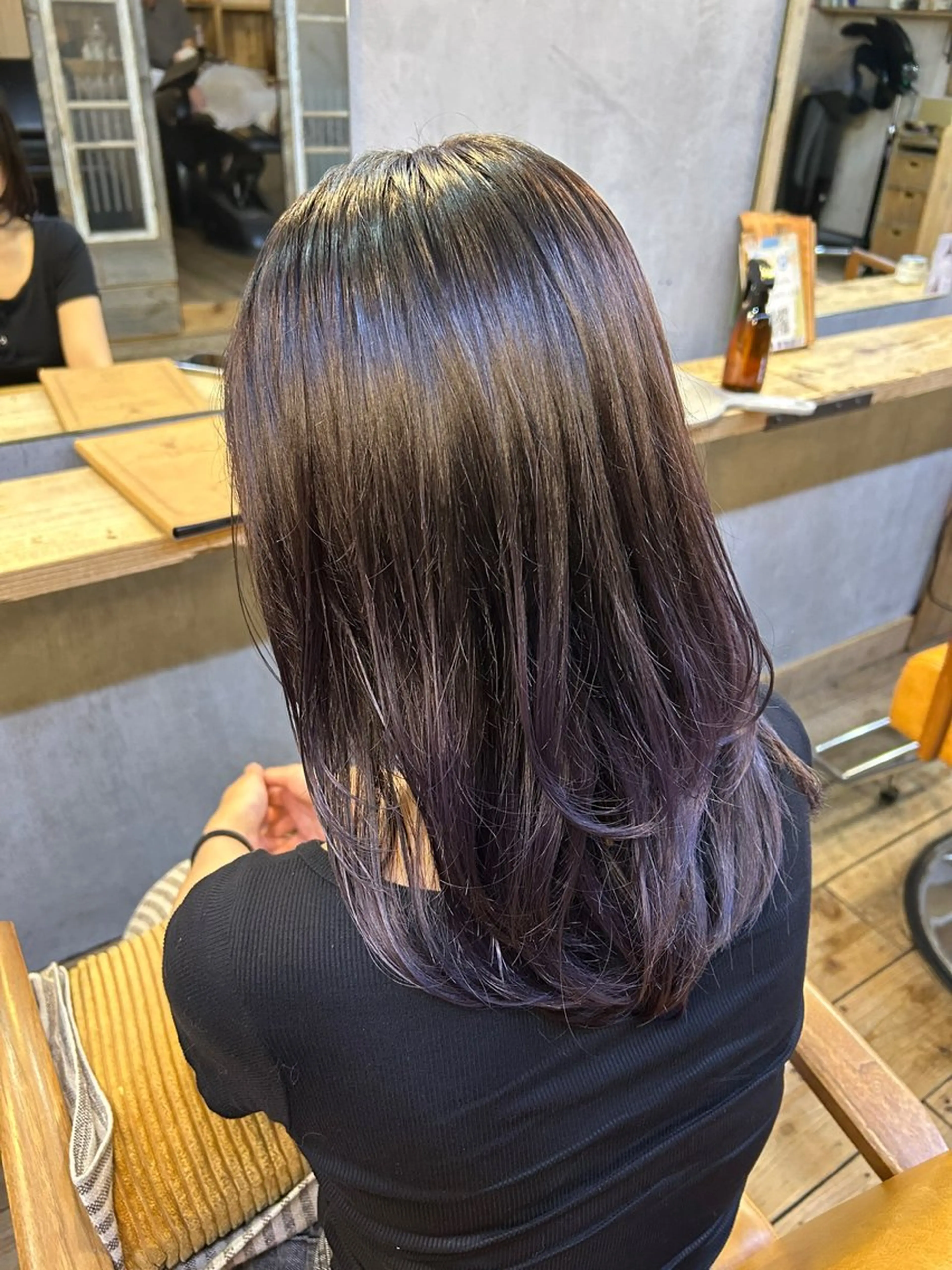 【女性限定】レイヤーカット肩より下の長さの方の写真