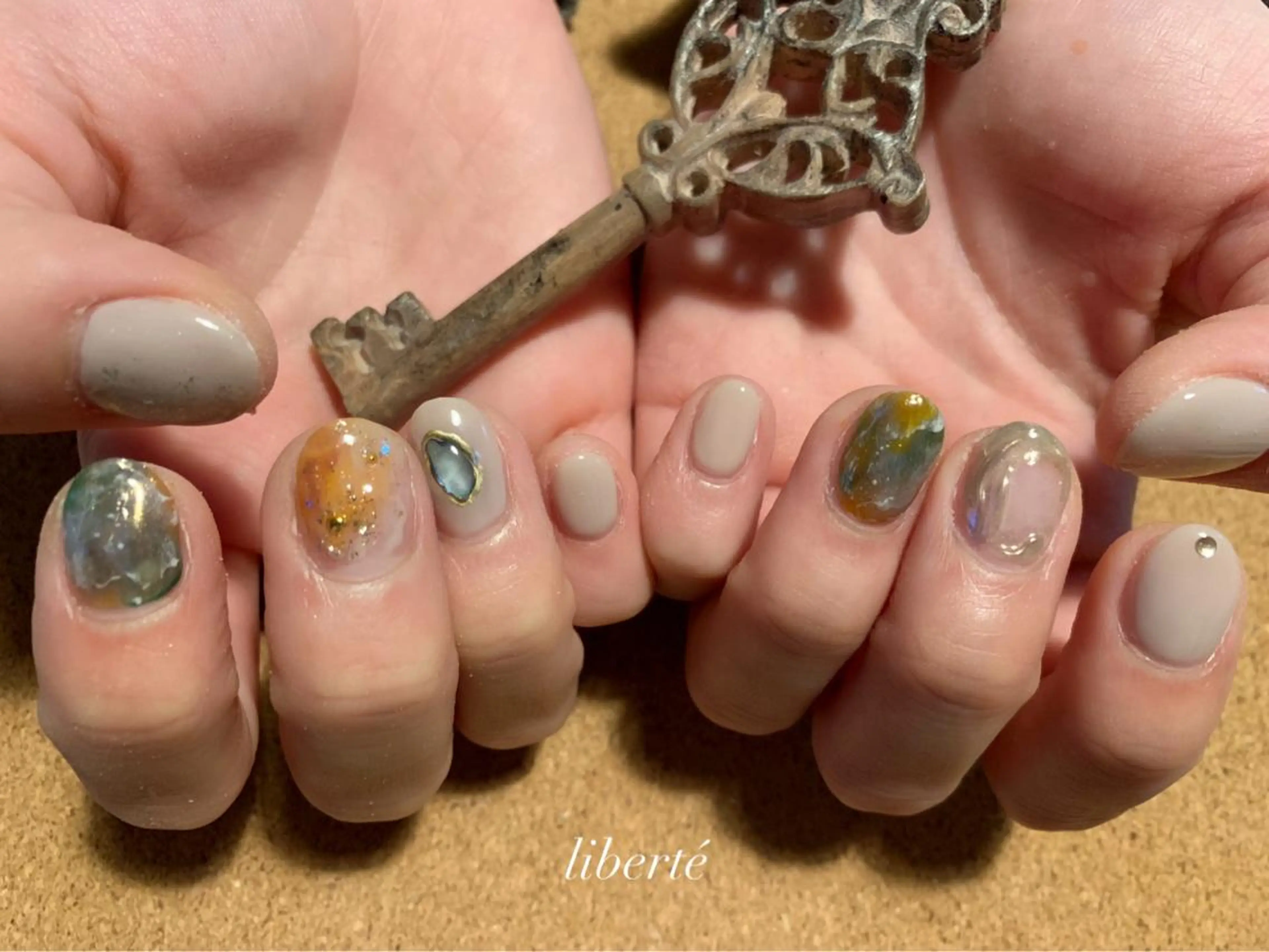 ネイル liberté (リベルテ)のネイルデザイン