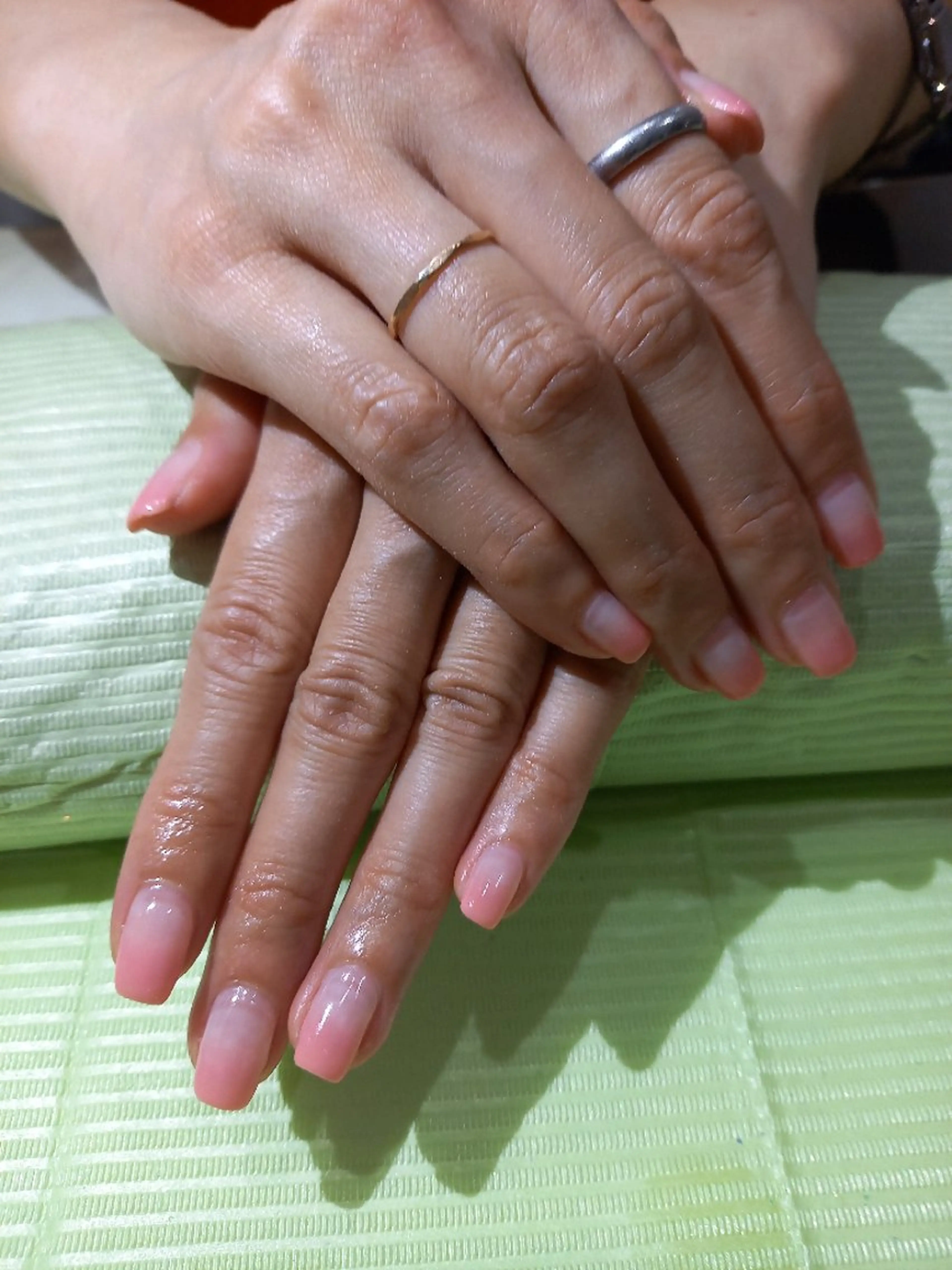 ネイル グラデーション スクエアネイル 🌸AoiNail  studio🌸のネイルデザイン