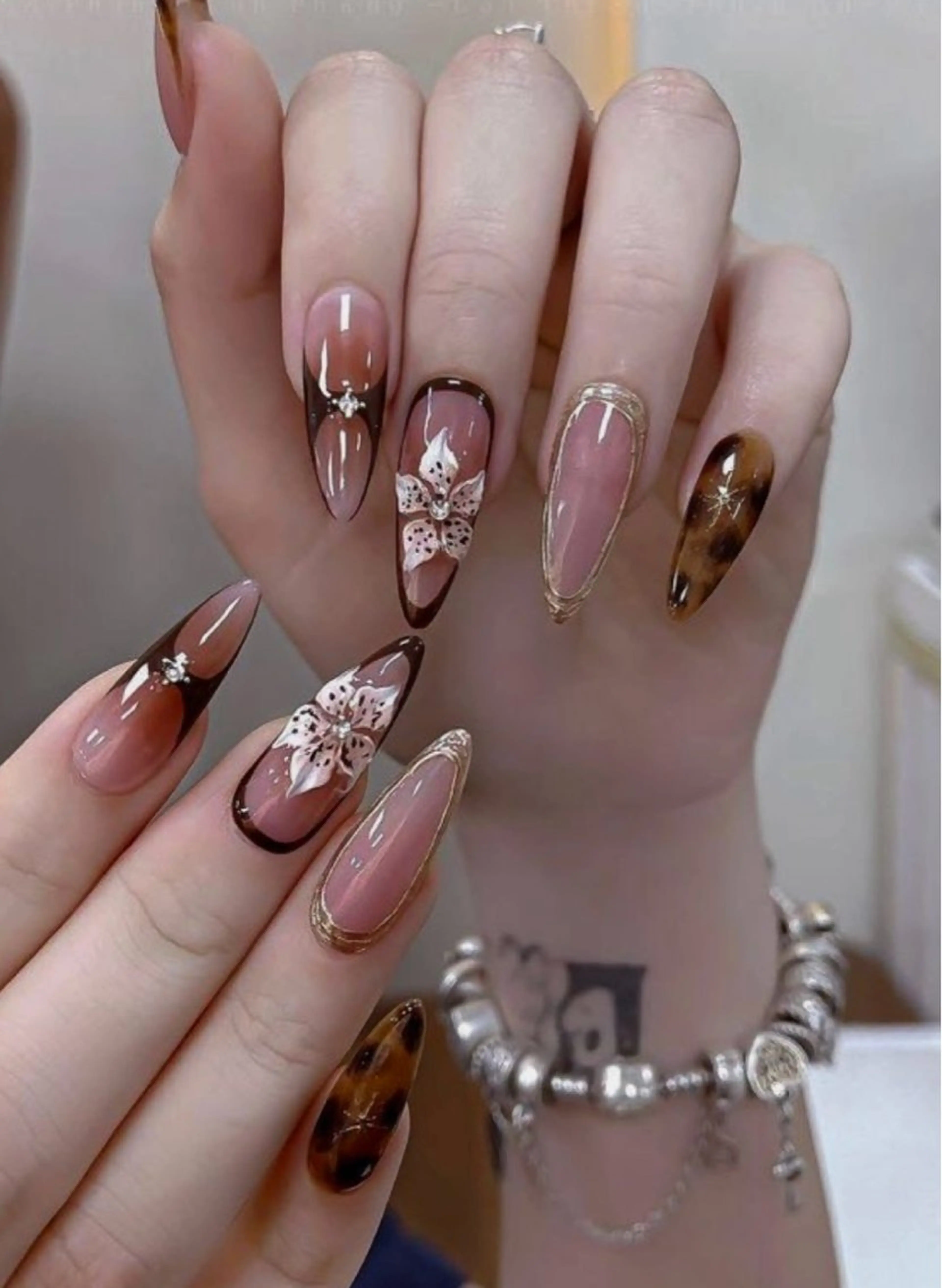 ネイル Lily nails studio所属・Lily nails studioのネイルデザイン