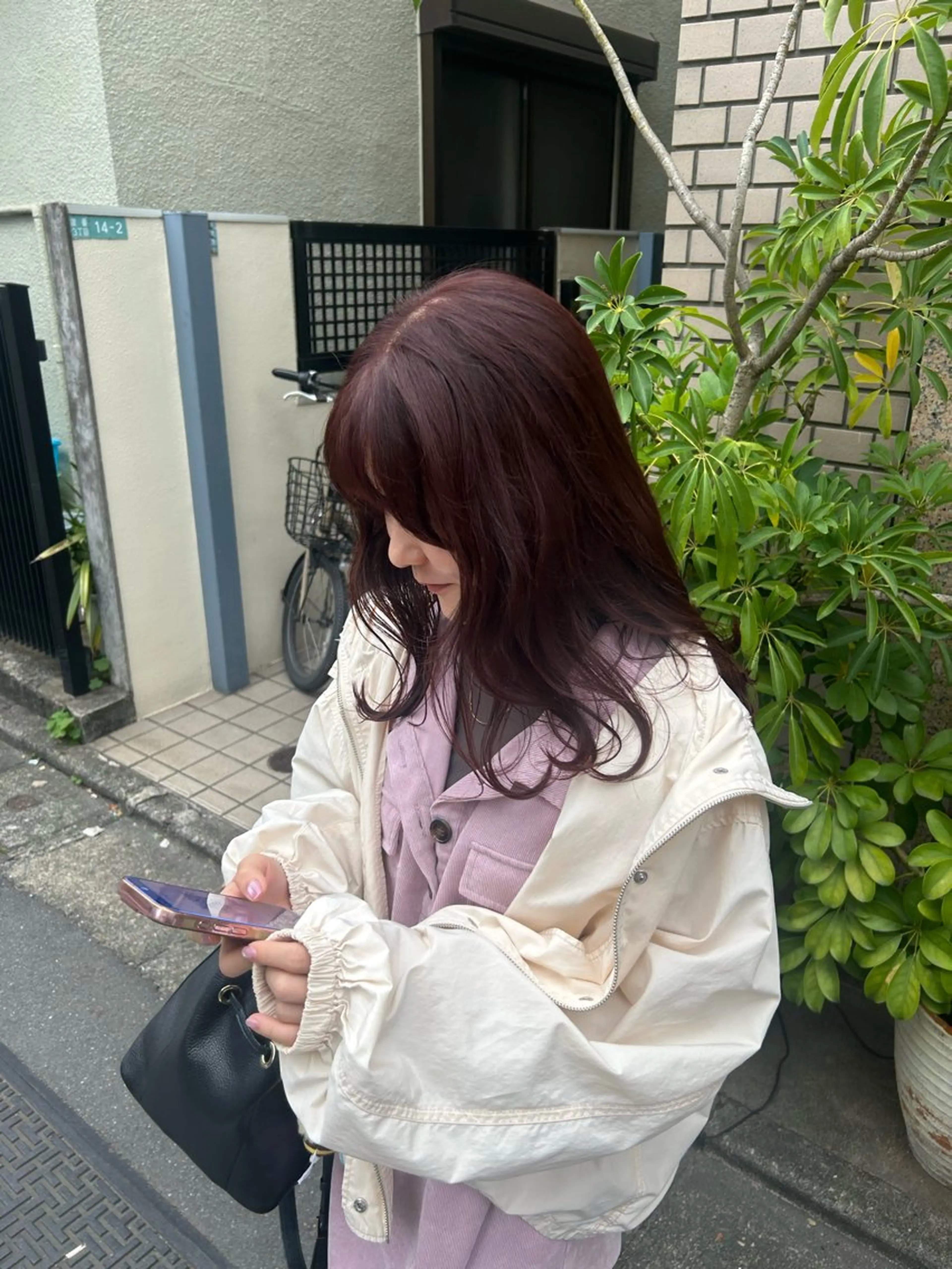 ミディアム カラー ボルドーカラー ブラウンカラー ヘアカラー ヘッドスパ BRITS 渡辺 菜々子のヘアスタイル