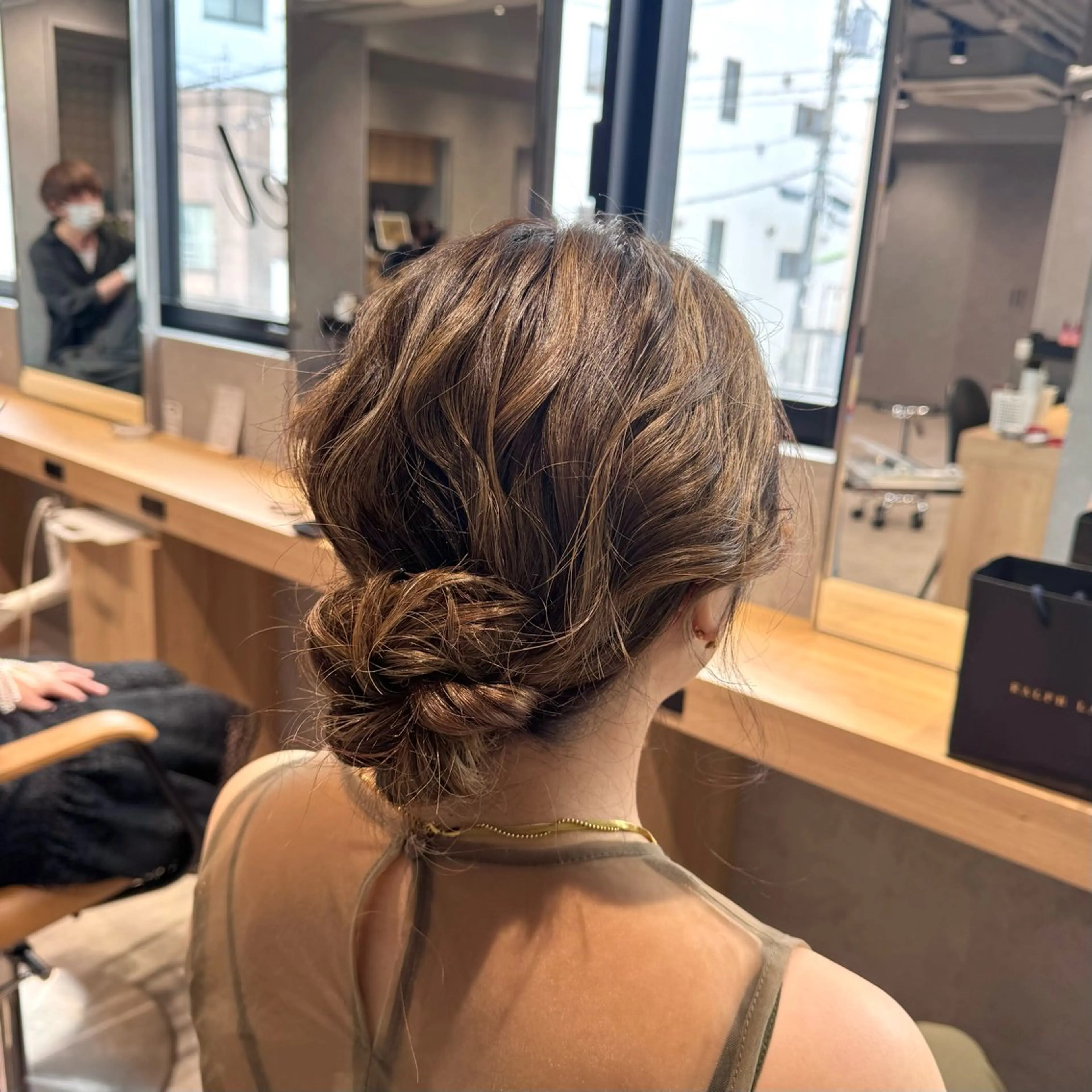 ロング ヘアアレンジ ヘアセット ハイトーン/ピンク 🎀山岸 沙弥香のヘアスタイル
