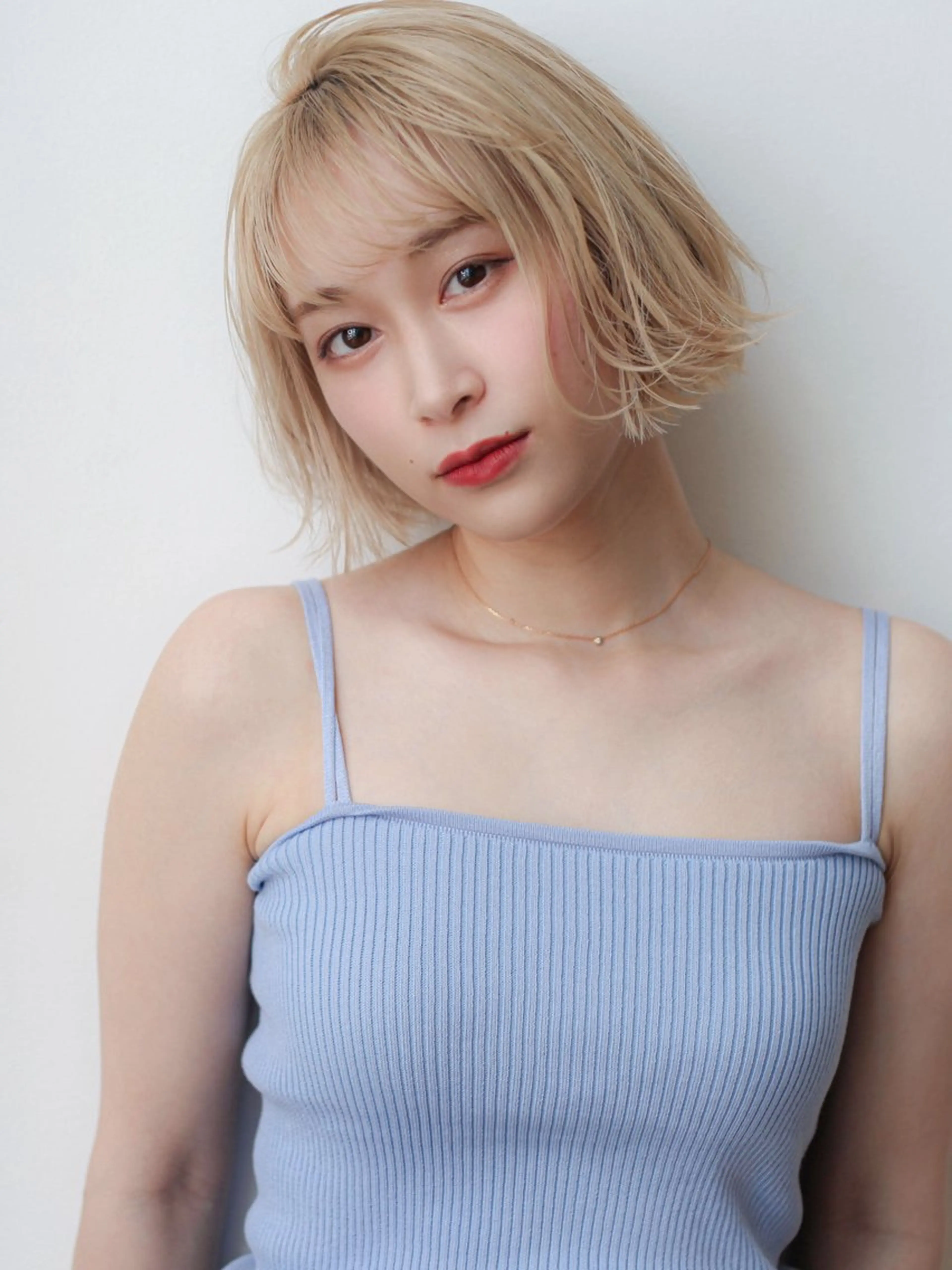ショート カラー パーマ ヘアアレンジ 切りっぱなしボブ ハイトーンカラー ボブ カット ヘアカラー トリートメント VIVIE【ヴィヴィ】所属・髪質改善/韓国風 レイヤー/田村祐樹のヘアスタイル