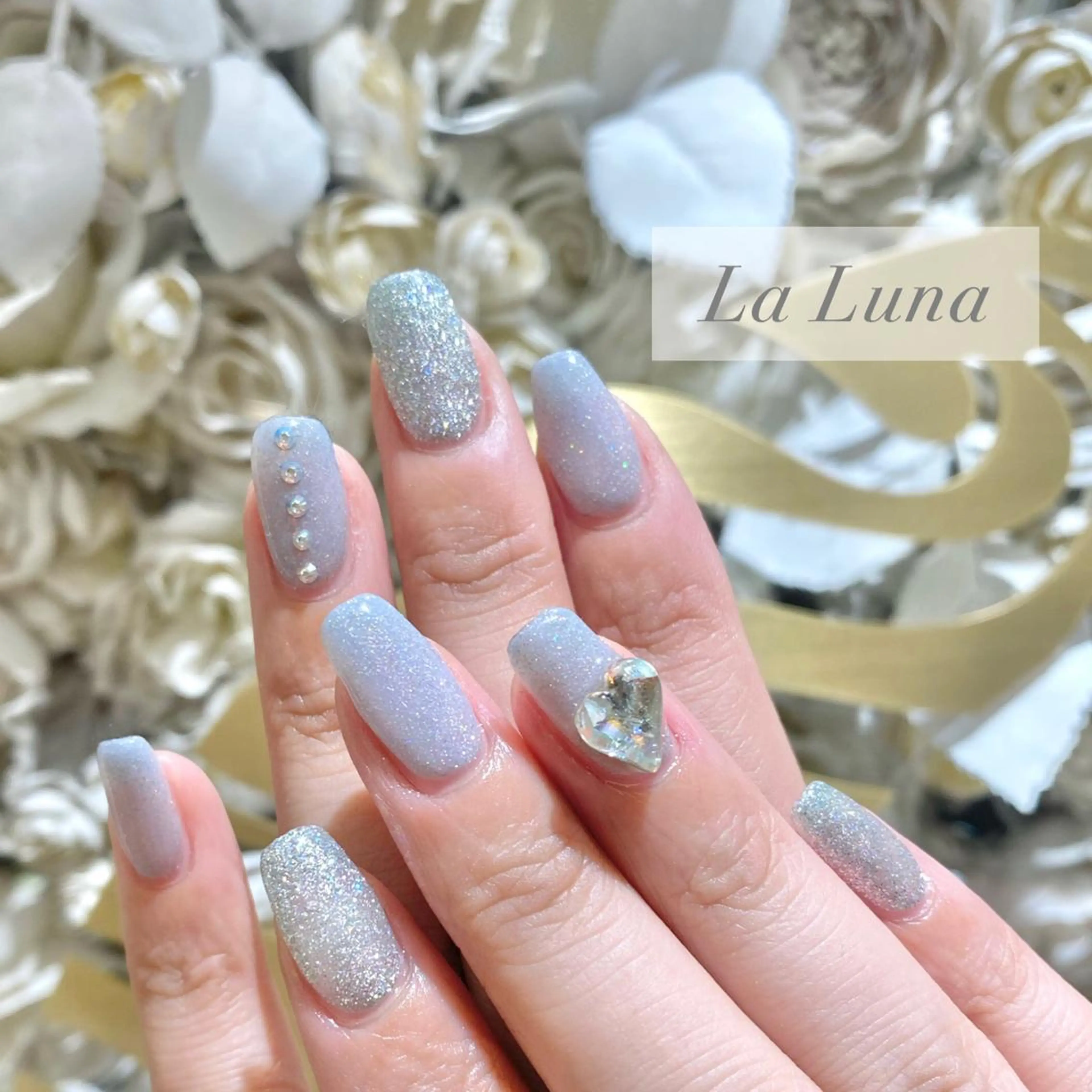 ネイル ハート ストーンネイル ＬａＬｕｎａ🌙 natsukiのネイルデザイン