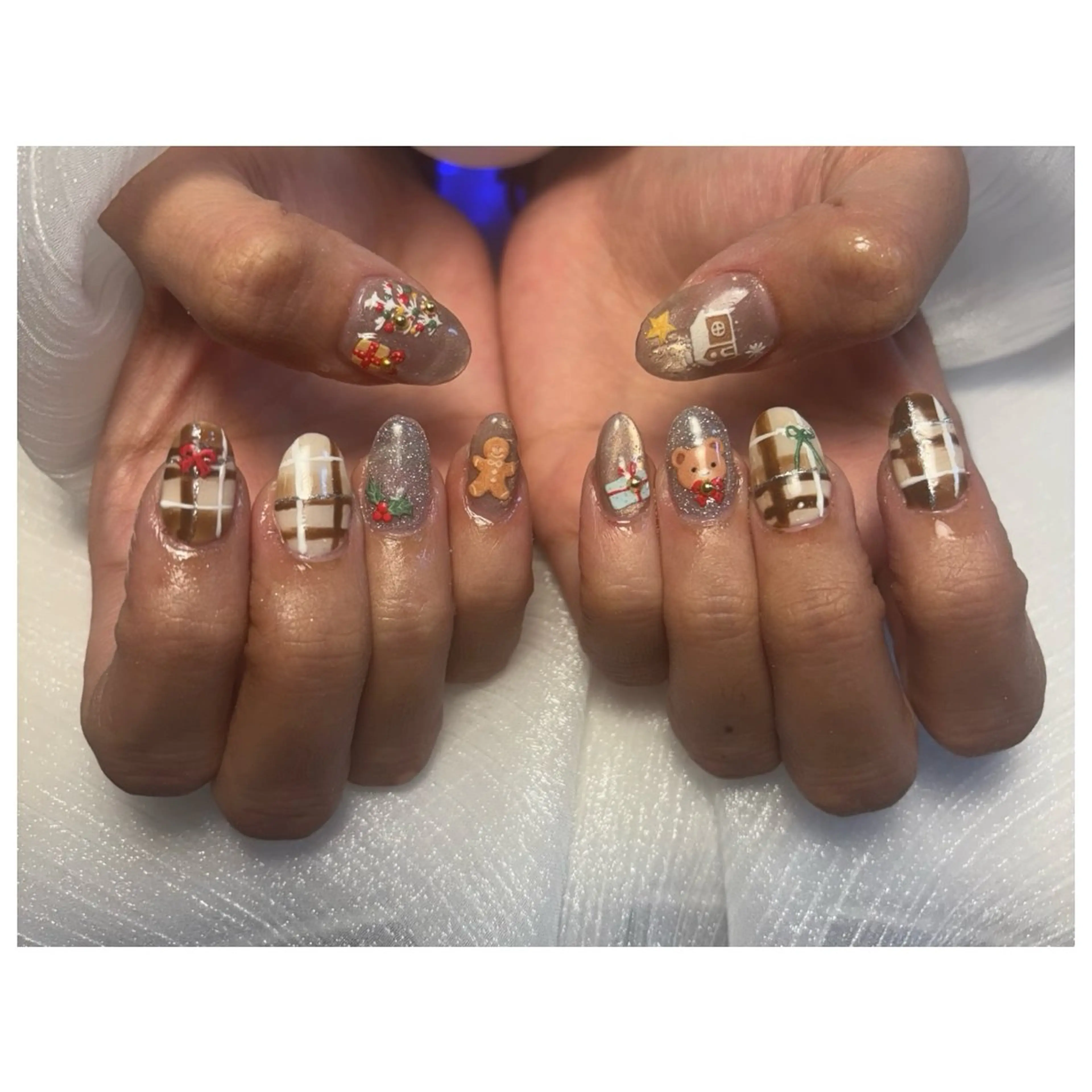 ネイル フラッシュネイル フットネイル フレンチネイル ジェルネイル ガラスフレンチ ハンドネイル Nail salon Natulalのネイルデザイン