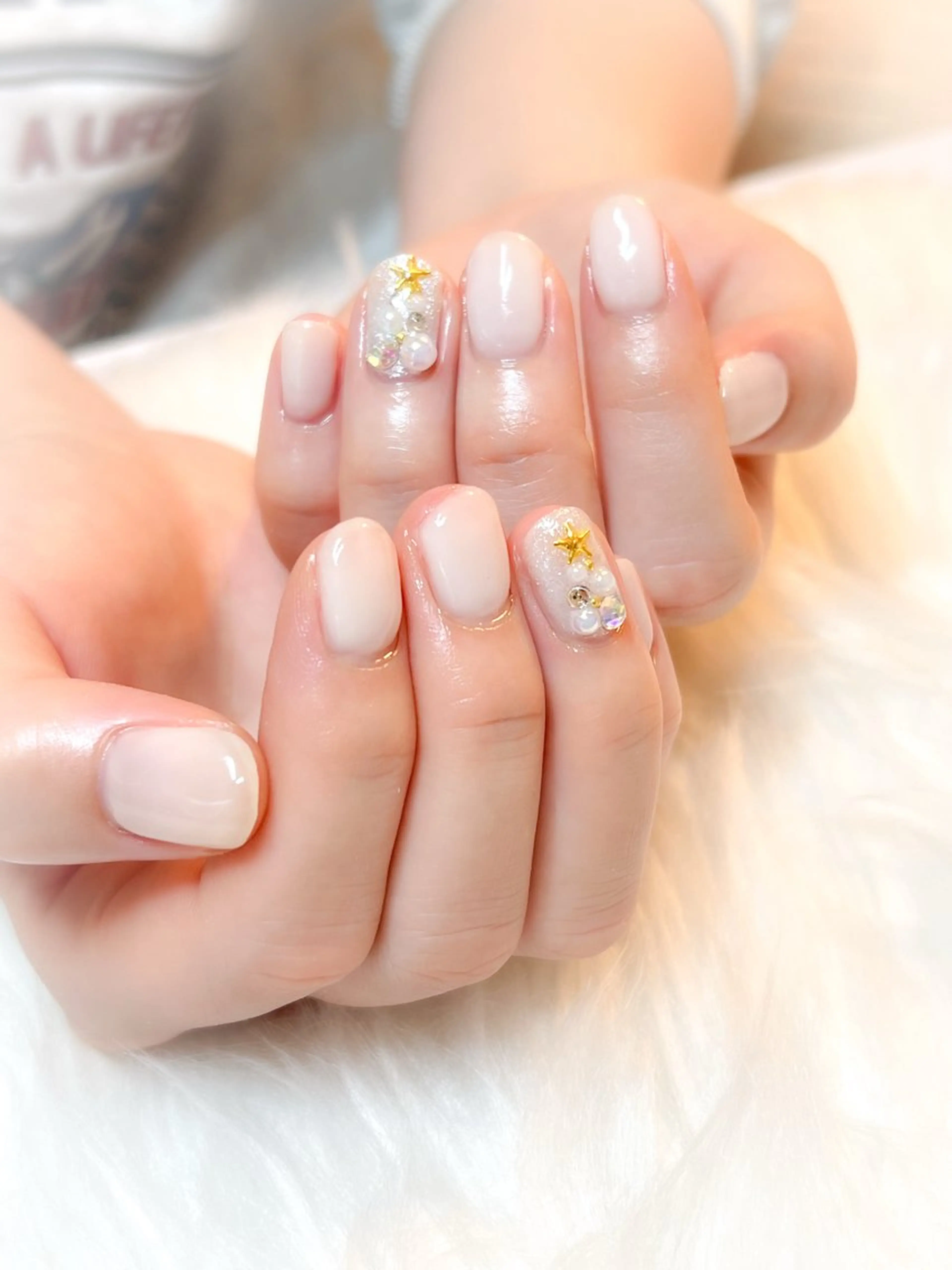 ネイル ワンカラーネイル ストーンネイル ハンドネイル ★ MANAMIのネイルデザイン