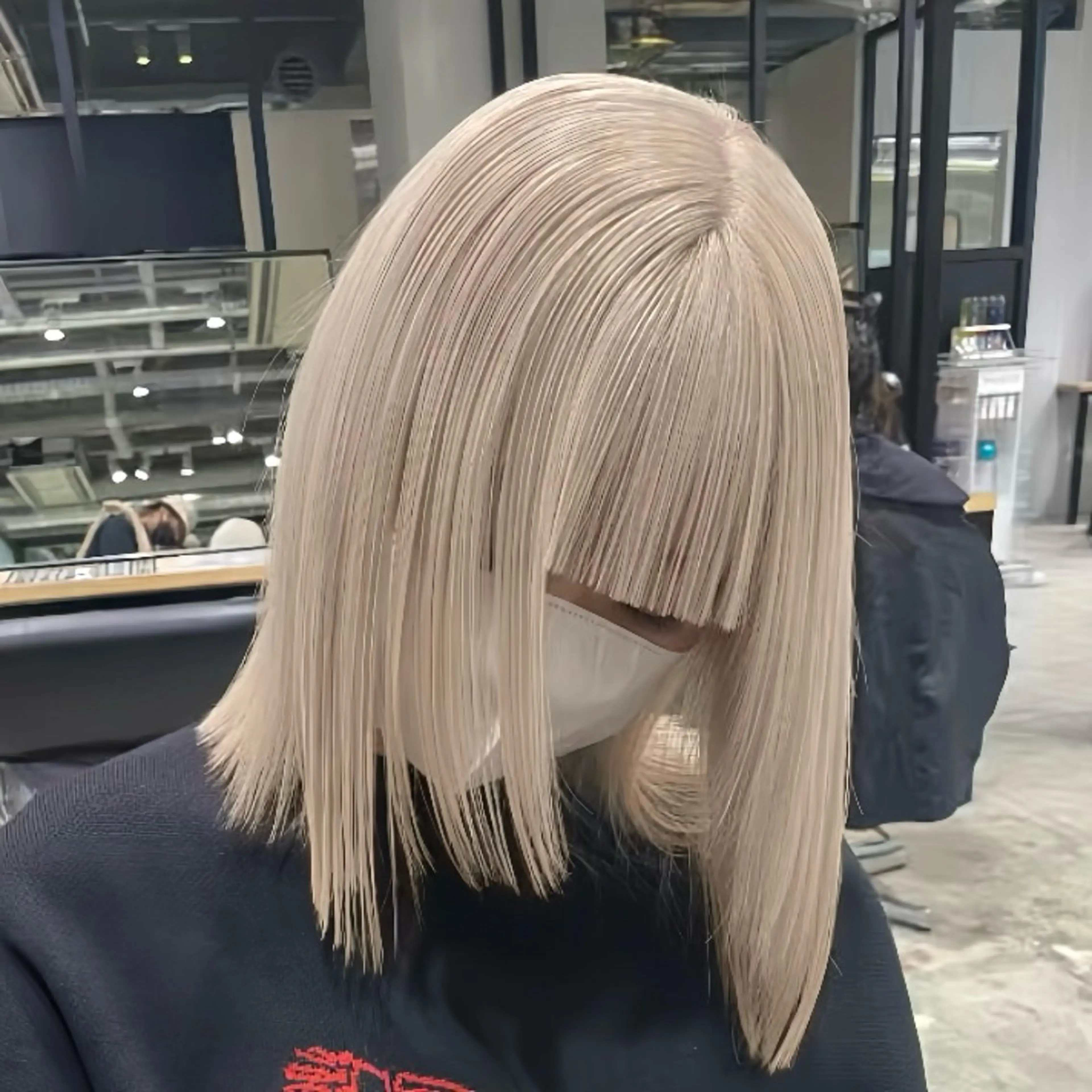 ショート カラー カット ヘアカラー トリートメント ヘアセット 原宿🩵ハイトーン 🍓ྀིまいか🩵のヘアスタイル