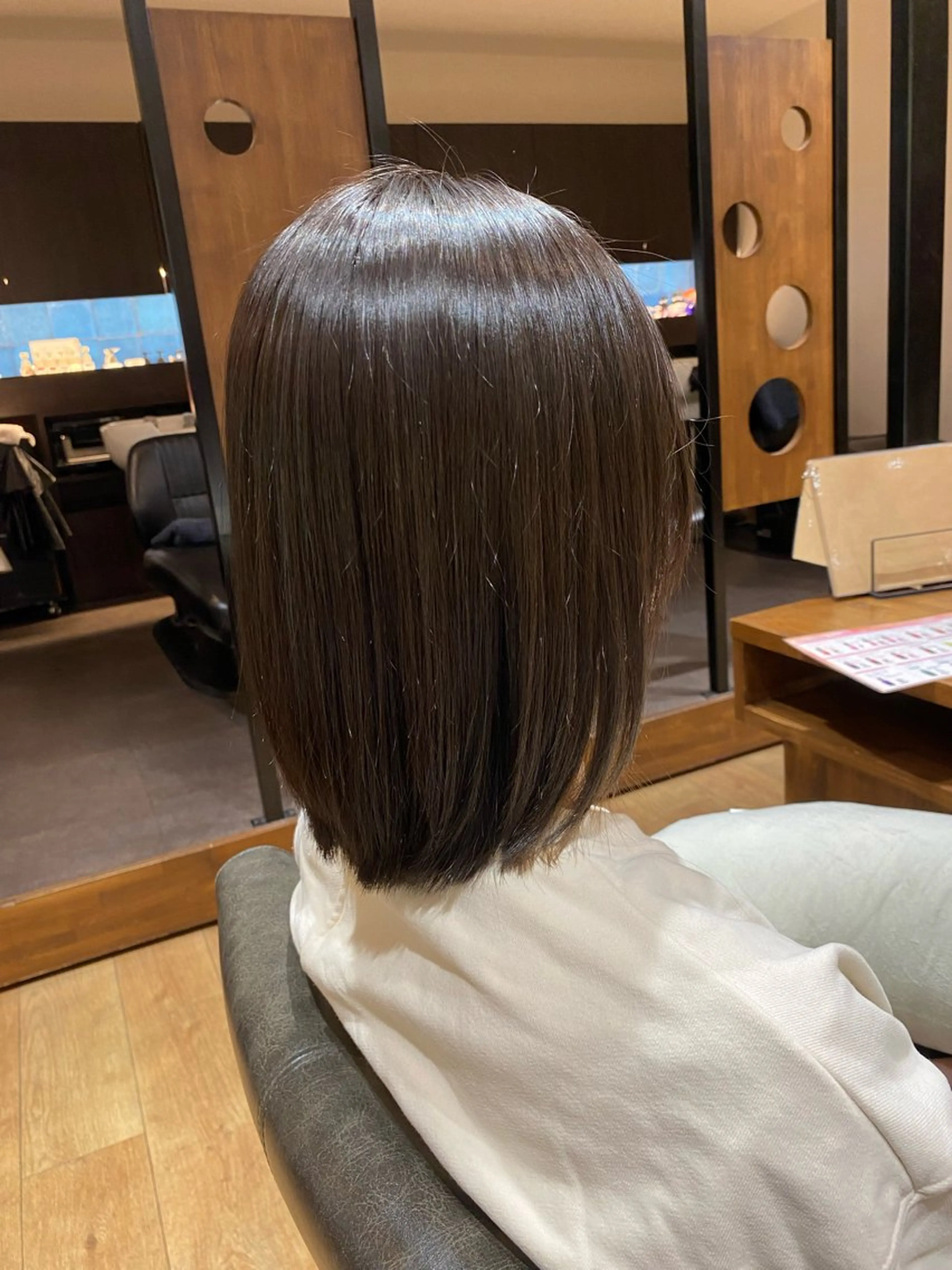 ミディアム カラー グレージュ カット ヘアカラー 暖色系カラー まおのヘアスタイル