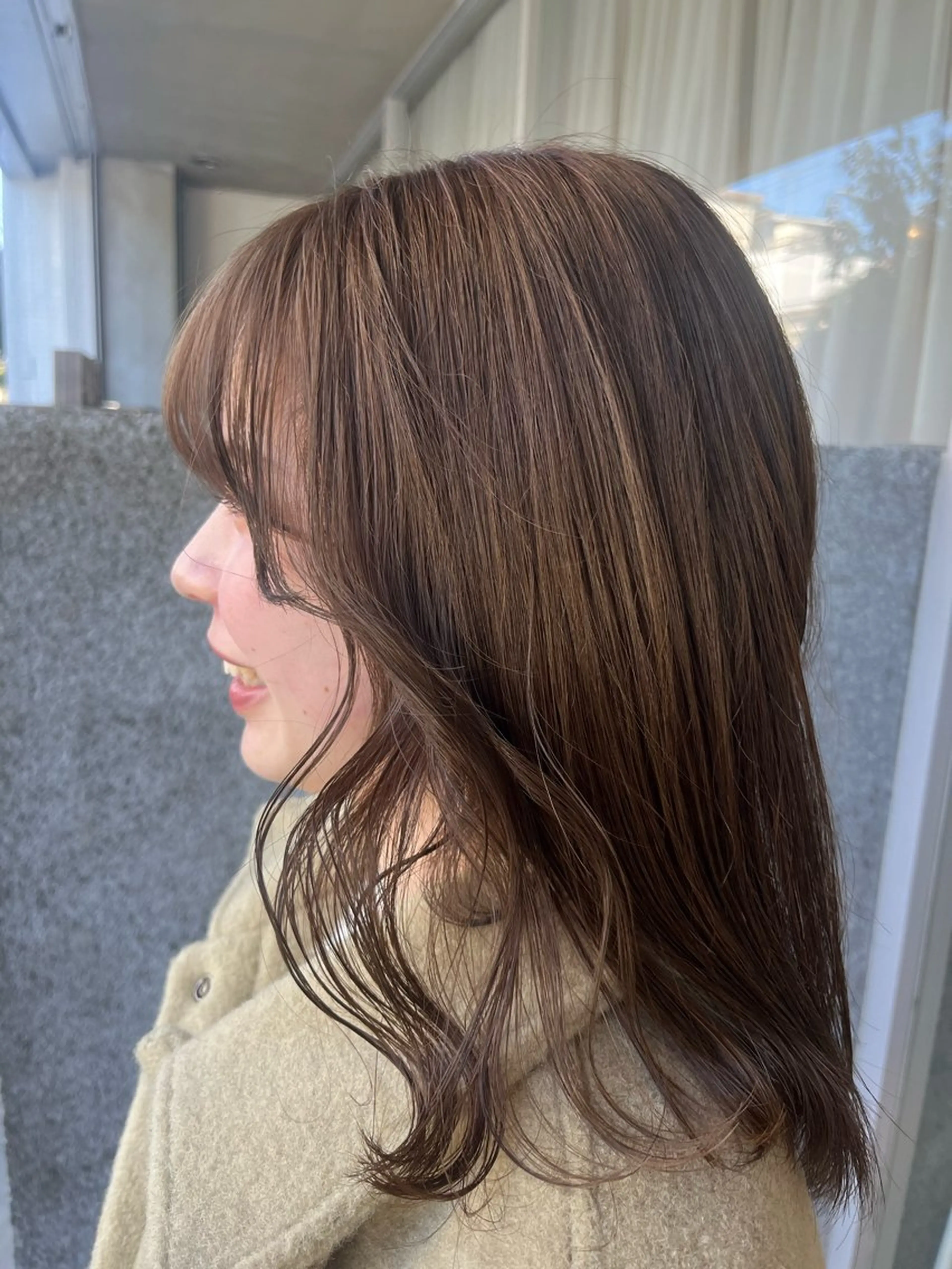 セミロング 藤井 美歩/赤髪のヘアスタイル