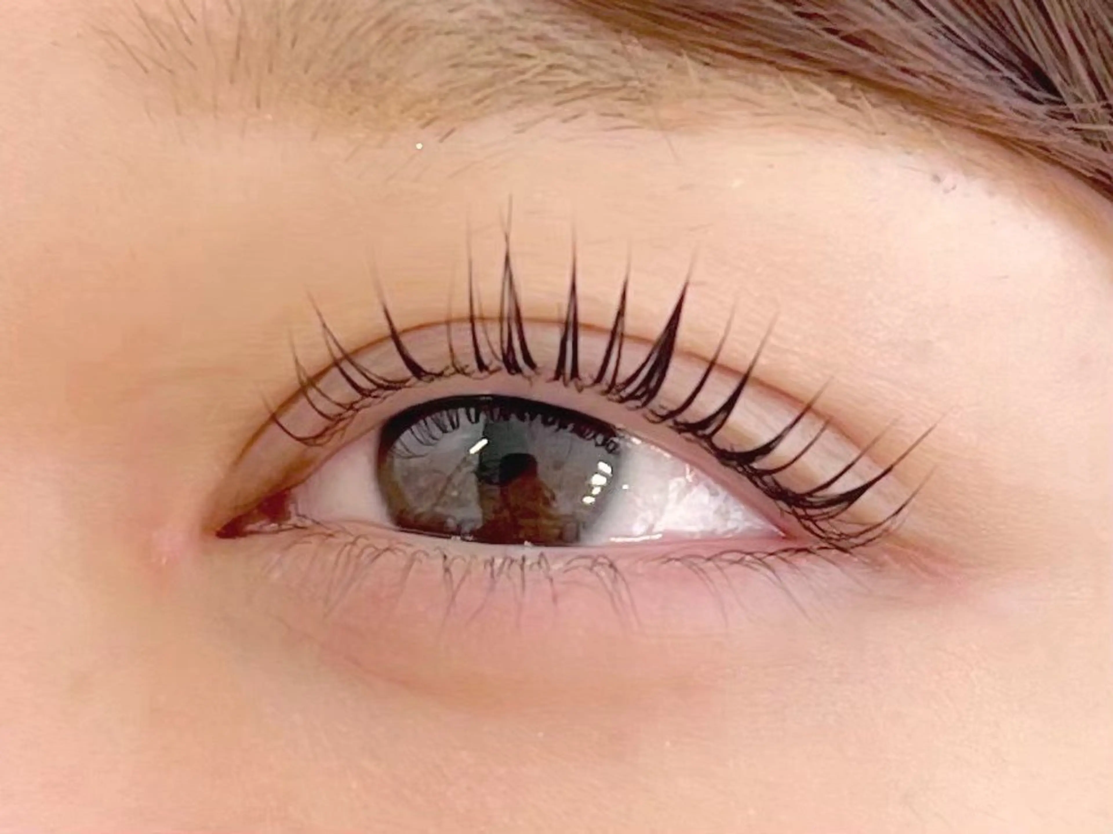 マツエク・マツパ アイブロウサロンiBROW.京都店所属・杉原 夏朱の眉毛・アイブロウイメージ