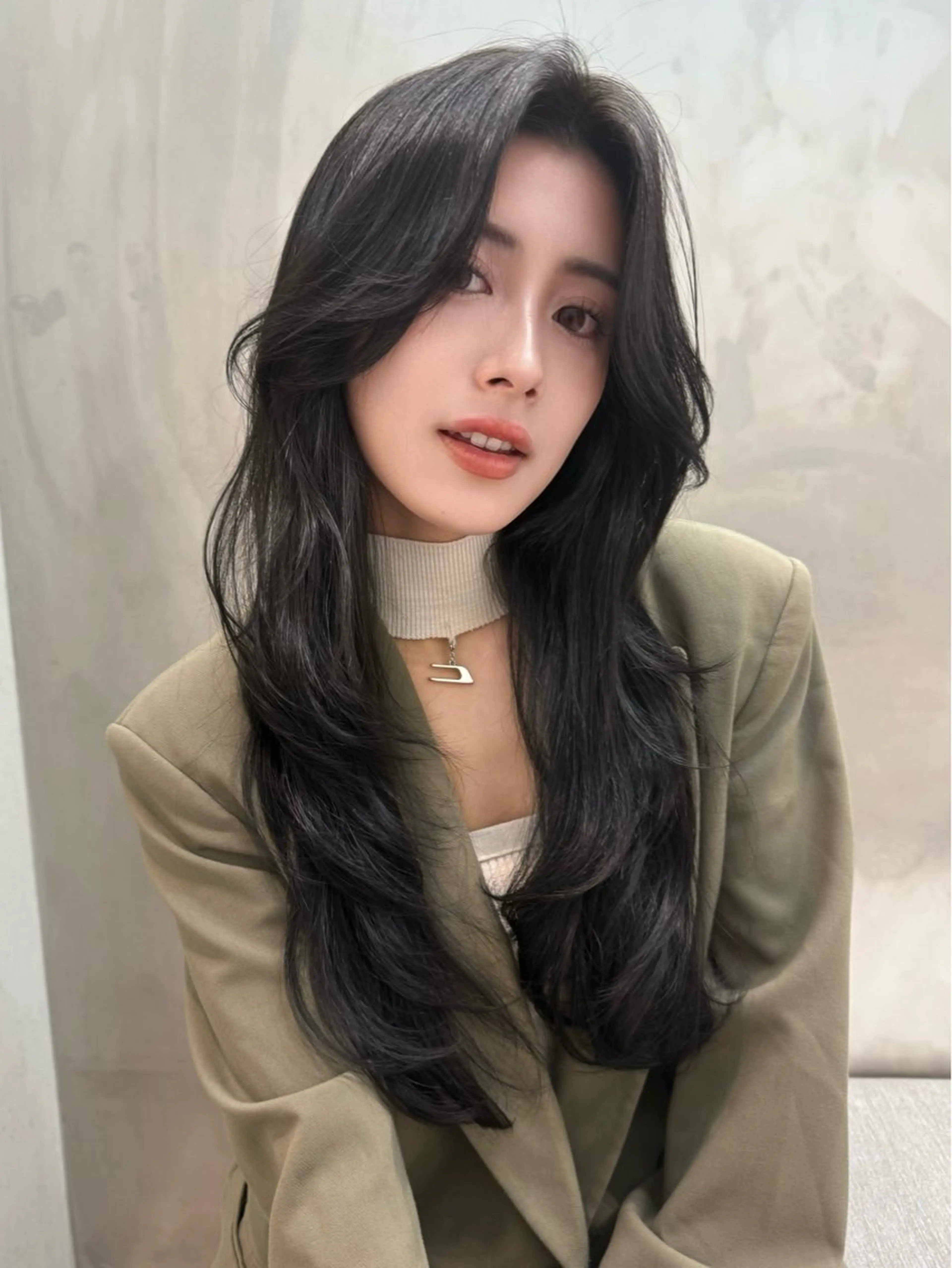 ロング レイヤーカット ma naのヘアスタイル