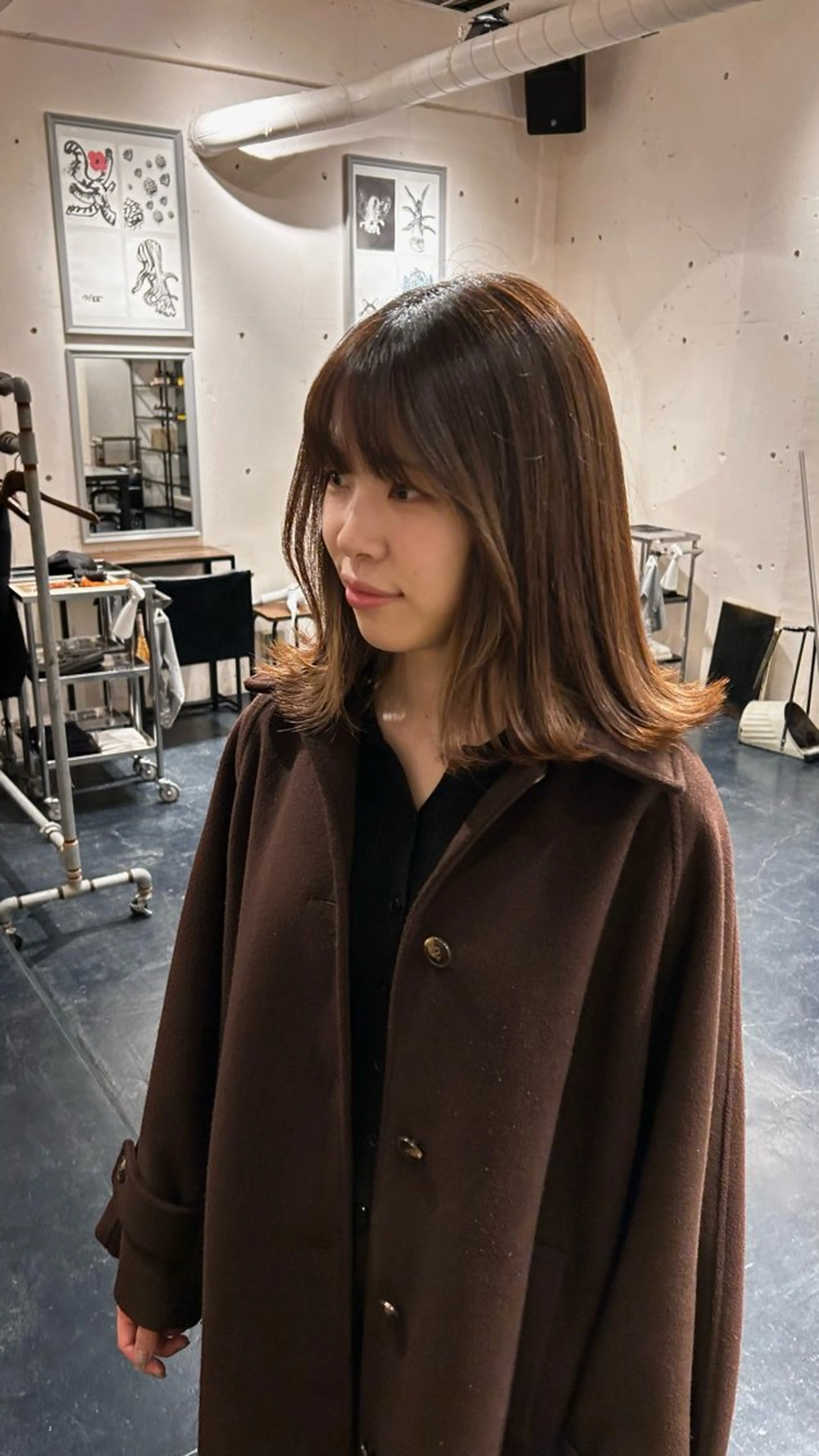 セミロング L’HOMME BLANC所属・佐藤 優里奈のヘアスタイル