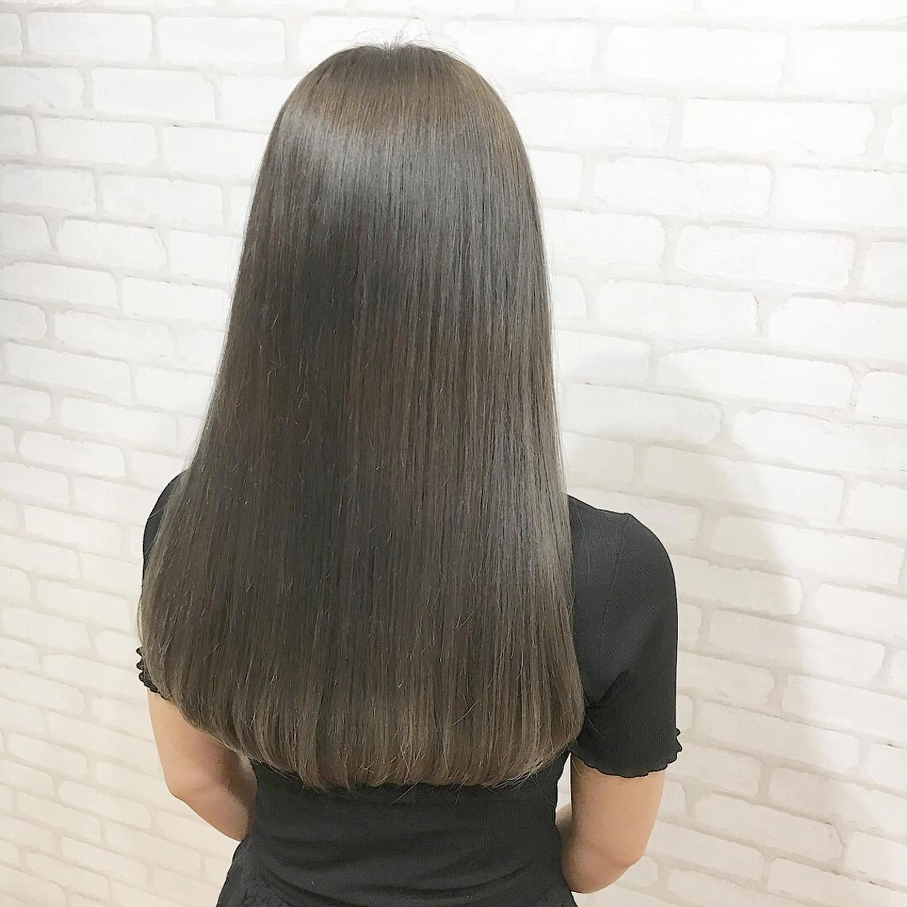ロング カラー ヘアアレンジ グレージュ トリートメント カット トリートメント ✨艶髪✨透明感✨ 山内大樹のヘアスタイル