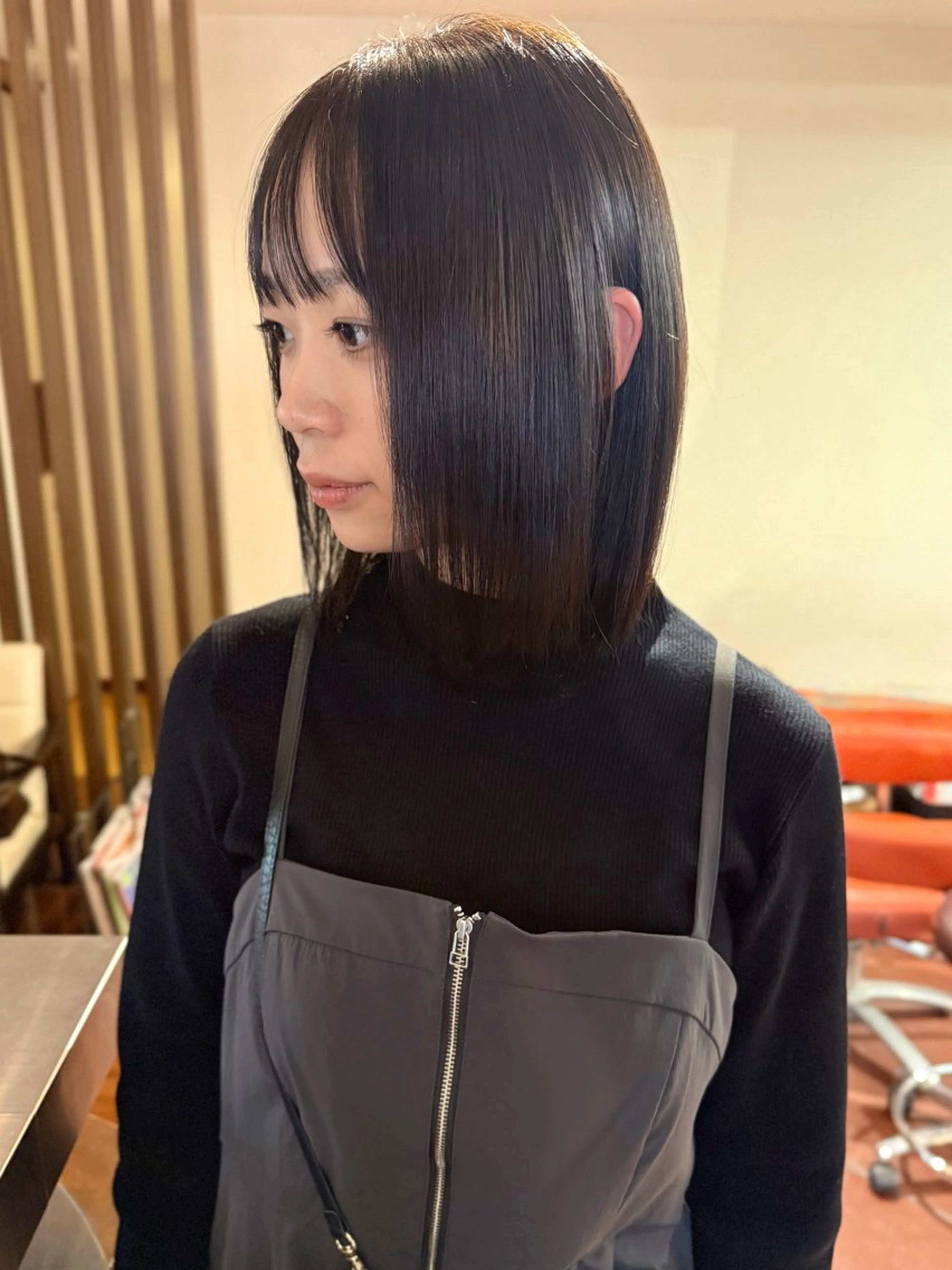 ショート カラー アッシュ ダークアッシュ 髪質改善 カット ヘアカラー トリートメント 髪質改善カラー ケアブリーチ/タムのヘアスタイル