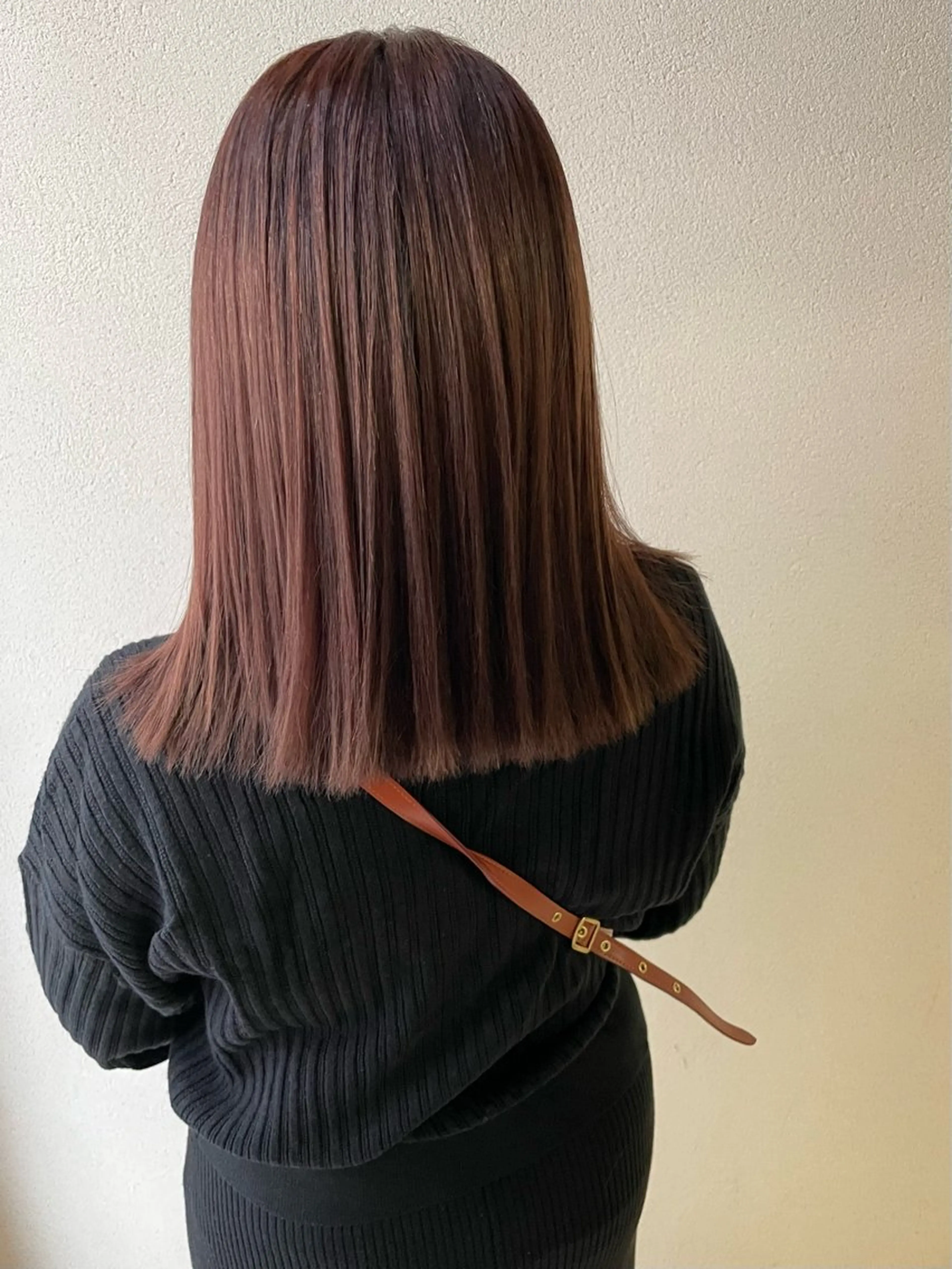 ミディアム カラー ベージュカラー ブリーチ ピンクカラー ピンクベージュ 沢田 瞳のヘアスタイル