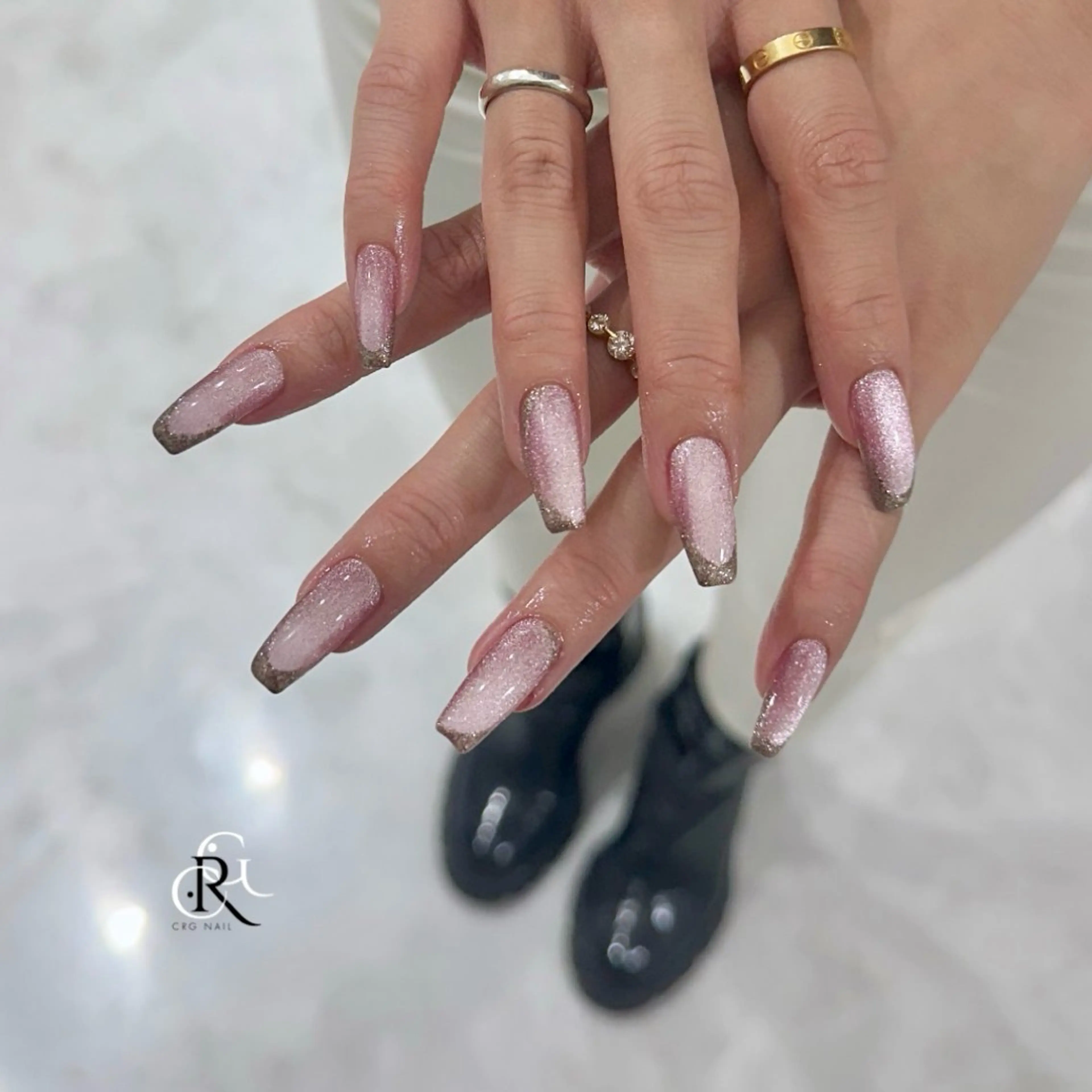 ネイル キラキラネイル ロングネイル マグネットネイル ハンドネイル 美フォルム✨ CRG RURIのネイルデザイン