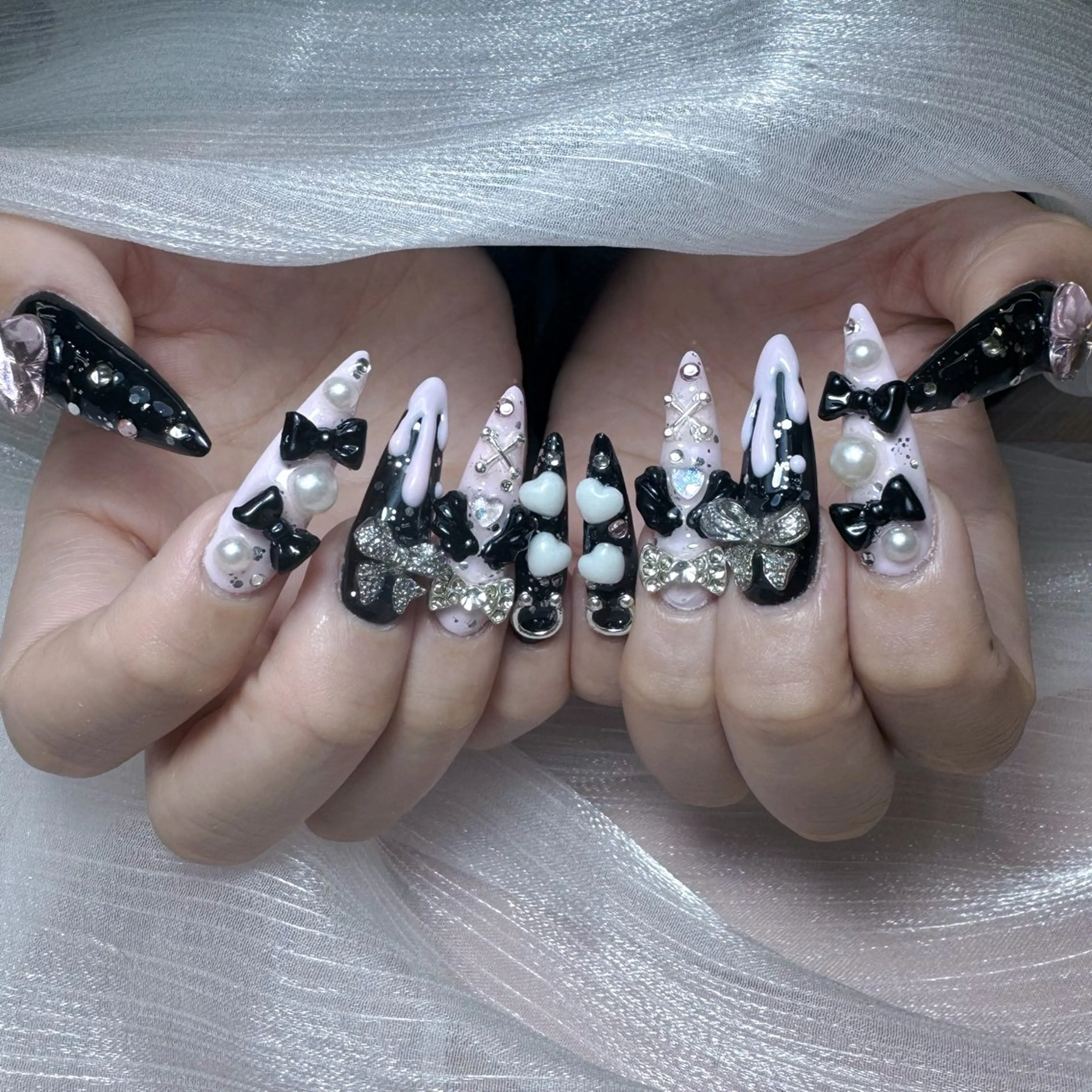 ネイル チークネイル クリアネイル ガーリー キラキラネイル 韓国ネイル ハンドネイル NailPrincess所属・princess スカルプ専門店のネイルデザイン