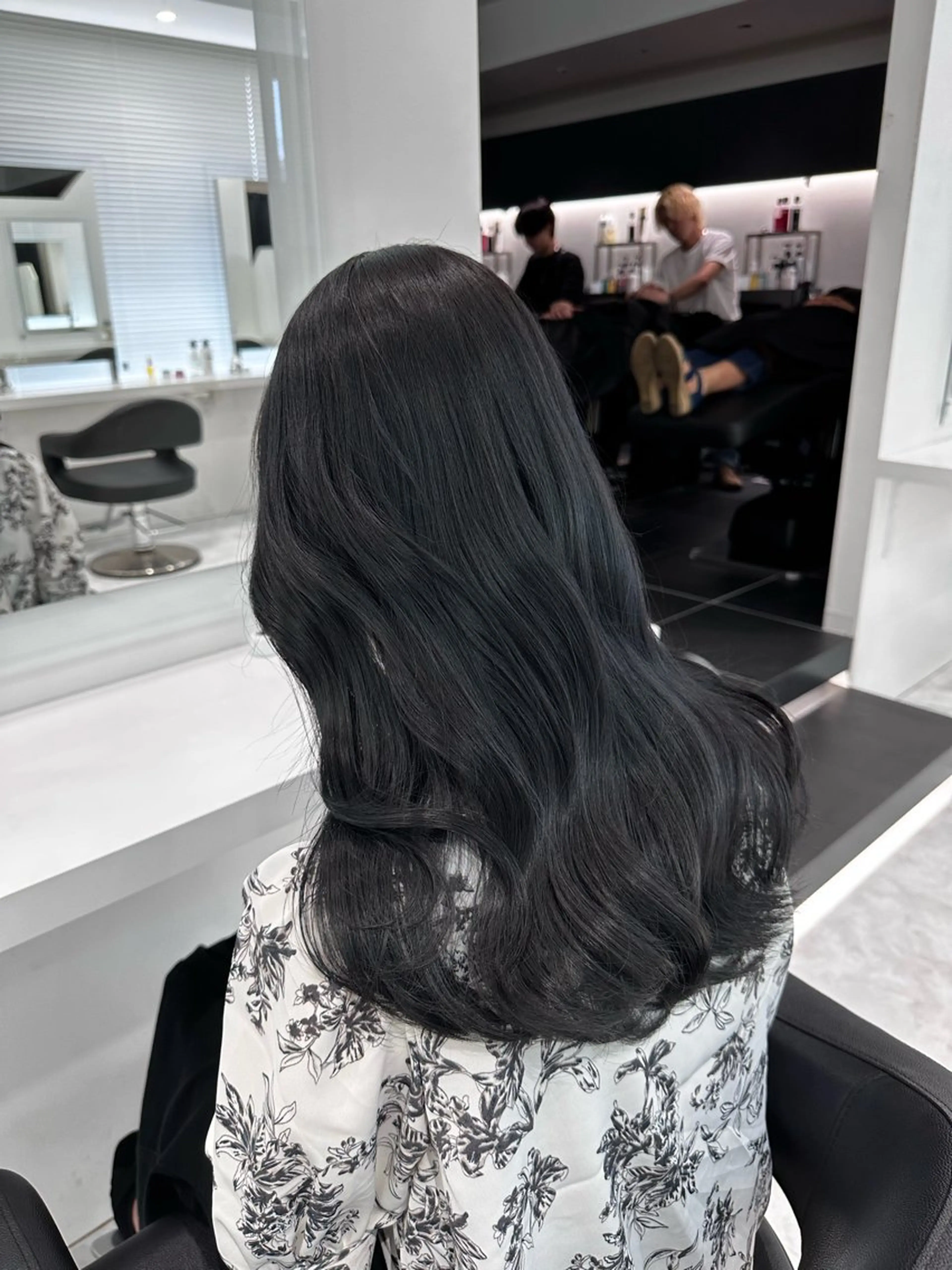 ロング カラー ヘアアレンジ カット トリートメント 🫧透明感ラベンダー 似合わせ🫧あい🫧のヘアスタイル