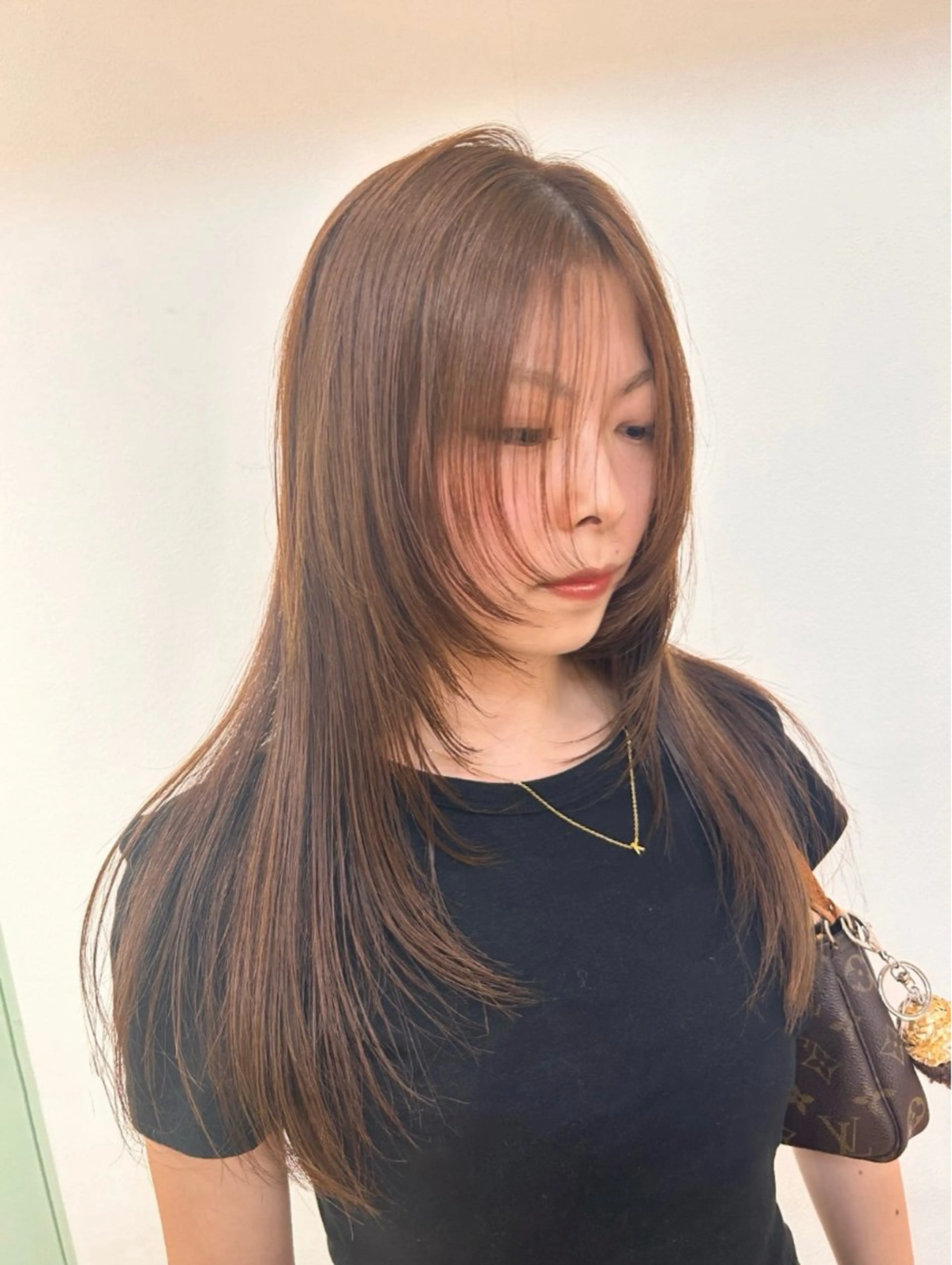 ロング 顔周りカット レイヤーカット HAZEL博多所属・ひかり HAZELのヘアスタイル