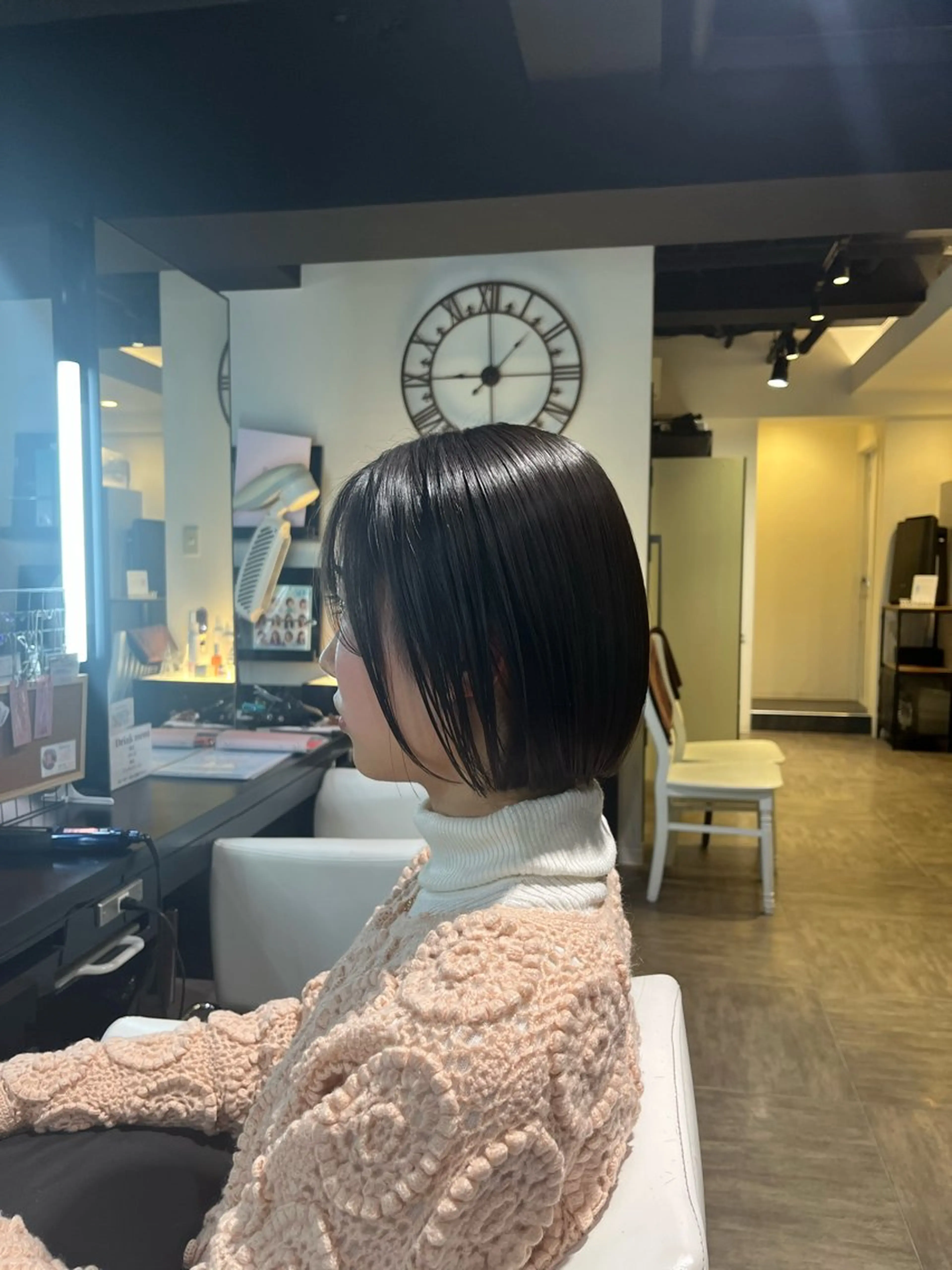 ミディアム ボブ 中川 蓮のヘアスタイル