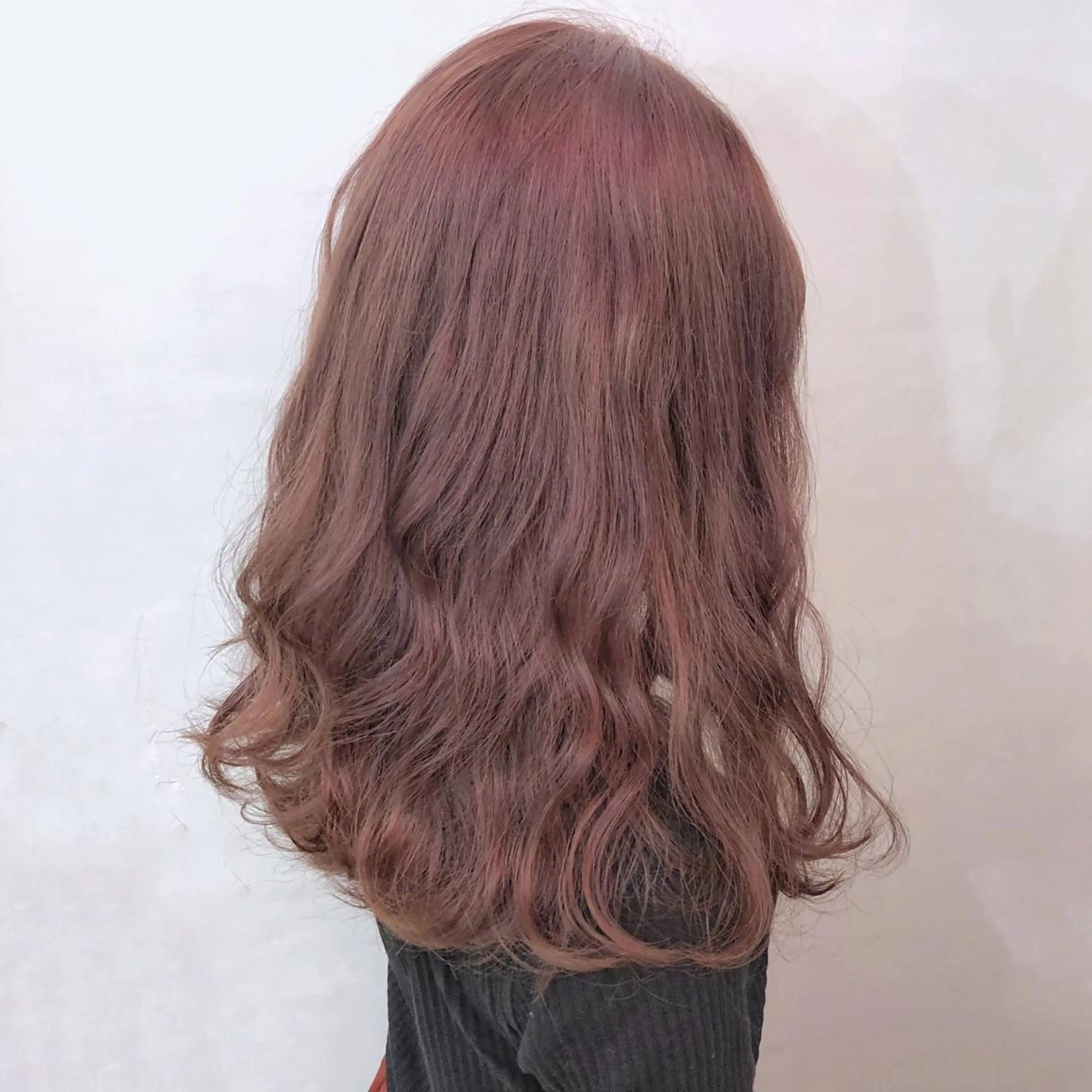 ロング SNSで大バズり‼️ 欧米風ヘア大ヒット中のヘアスタイル