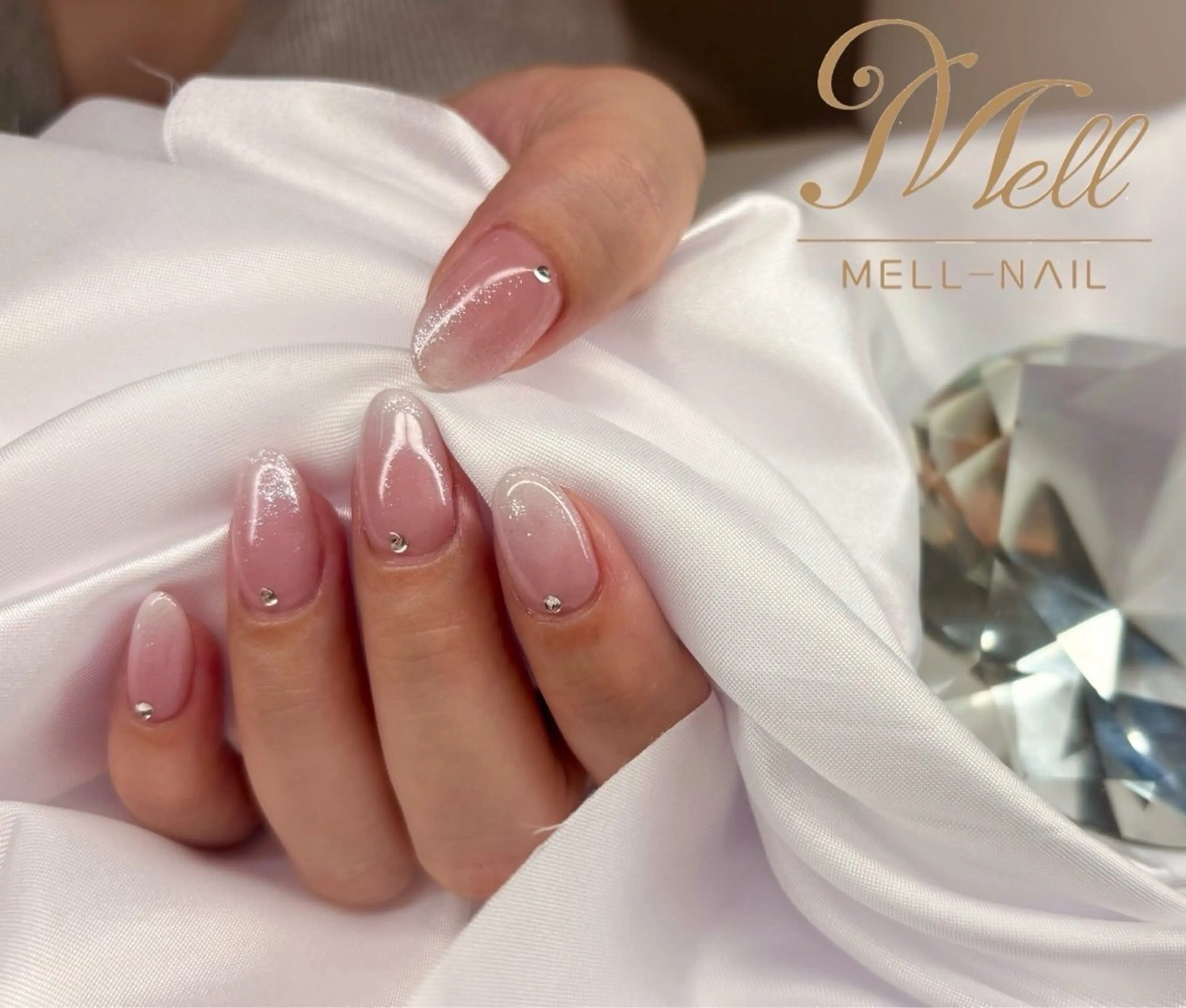 ネイル MELL-NAIL所属・Ayaka. MELL-NAILのネイルデザイン