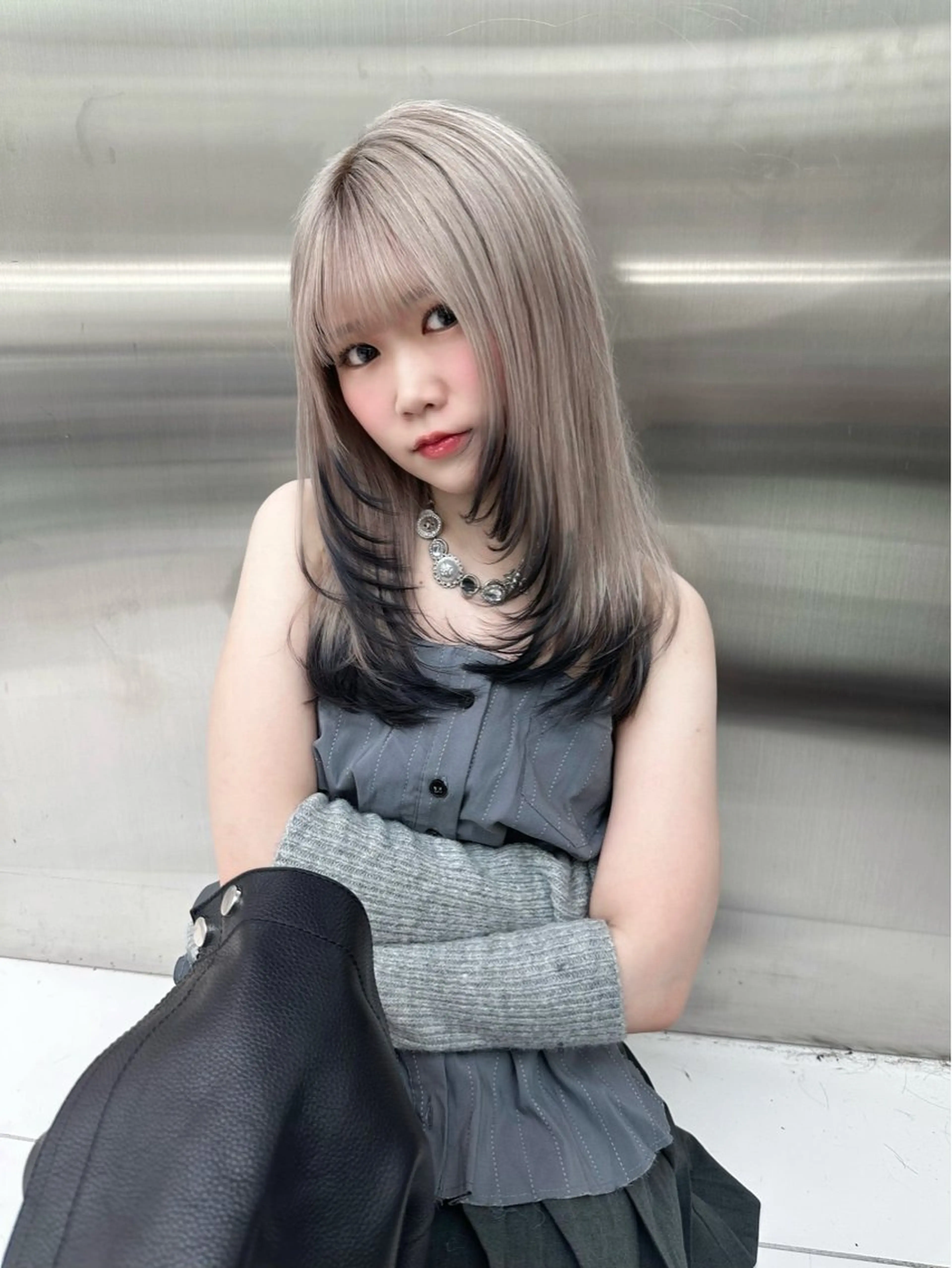 セミロング カラー カット ヘアカラー トリートメント SALOWIN三軒茶屋店所属・🇰🇷韓国レイヤー の神様🇰🇷のヘアスタイル