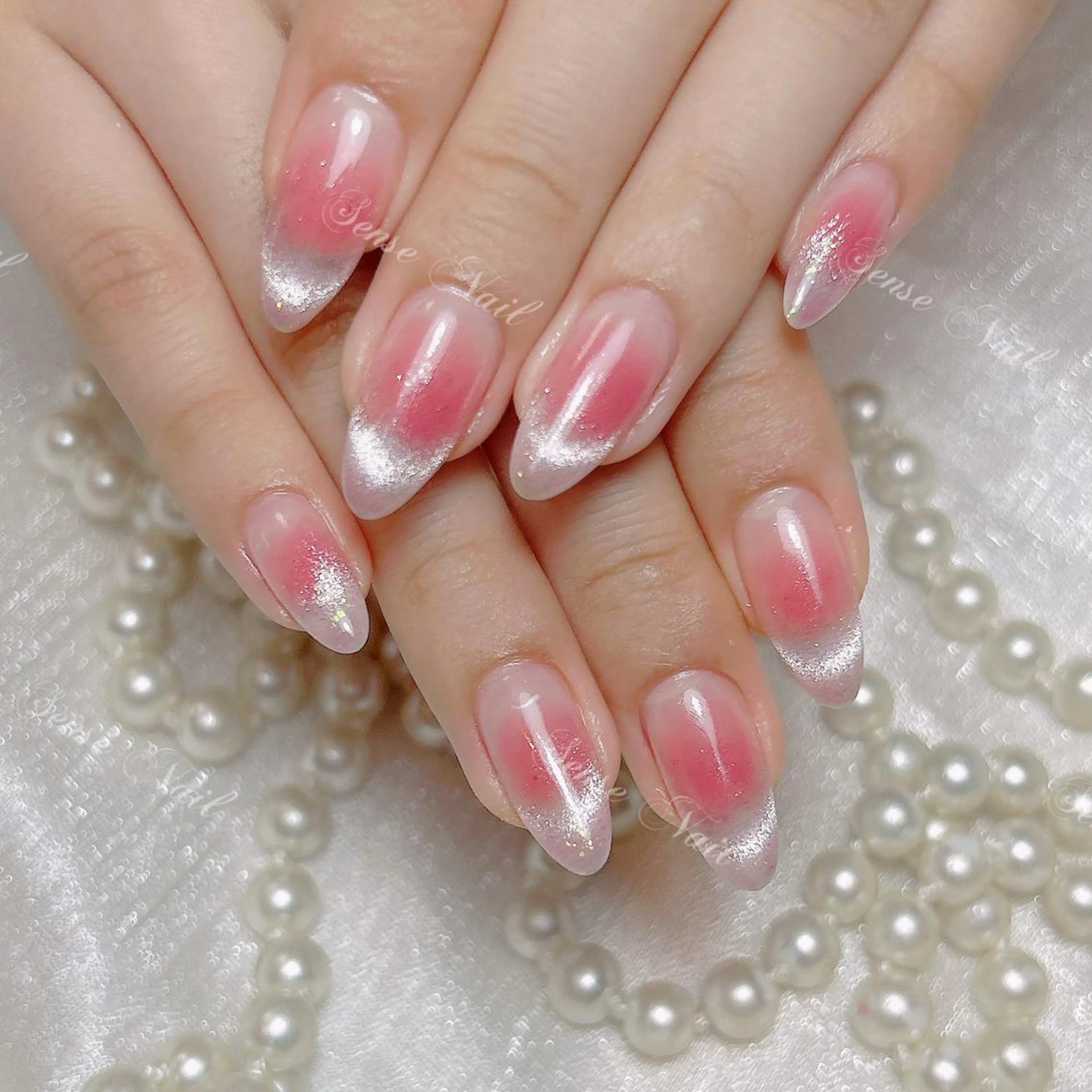 ネイル Queening 🦋のネイルデザイン
