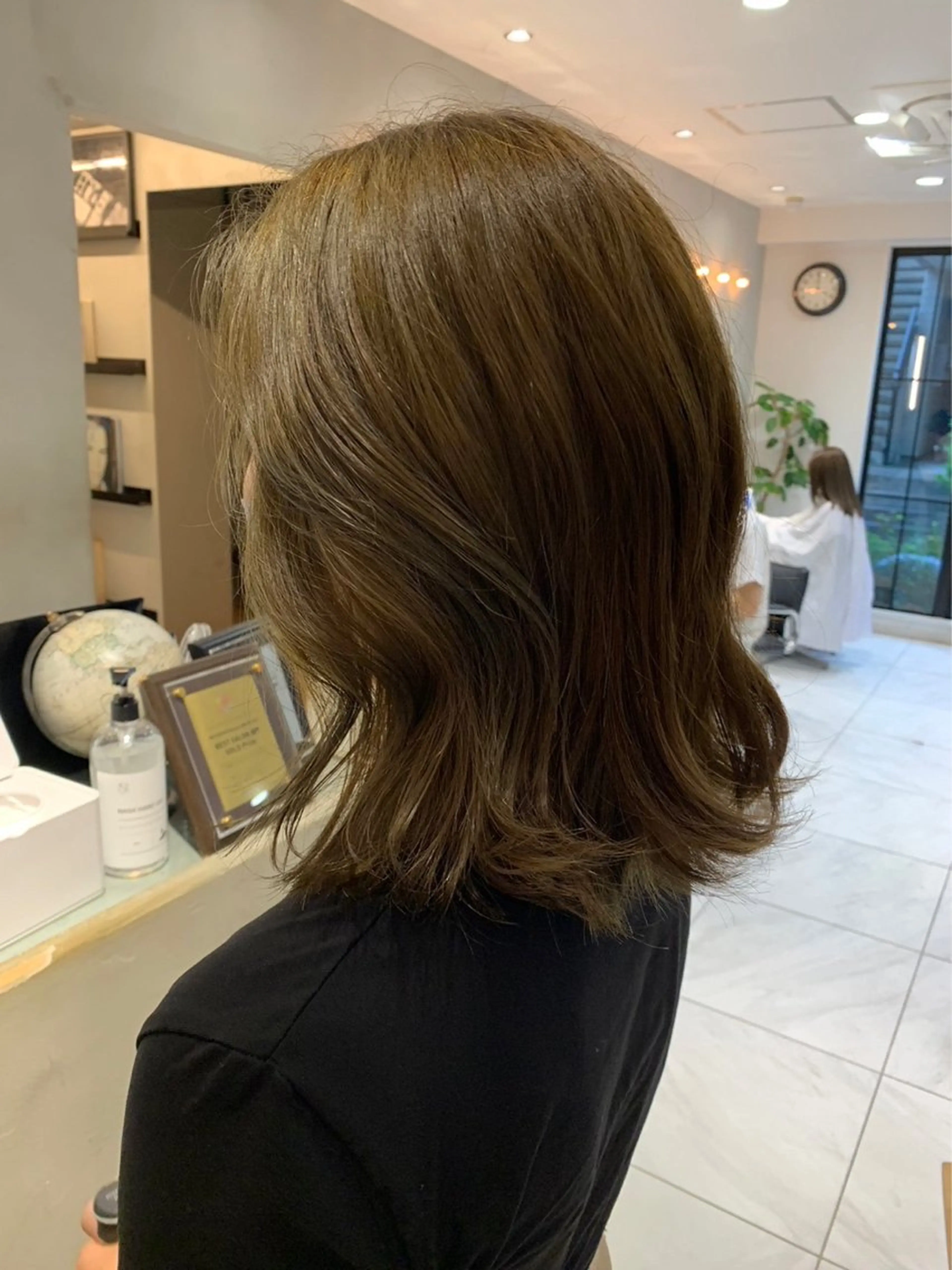 ミディアム カラー 透明感カラー 🪞yuuのヘアスタイル